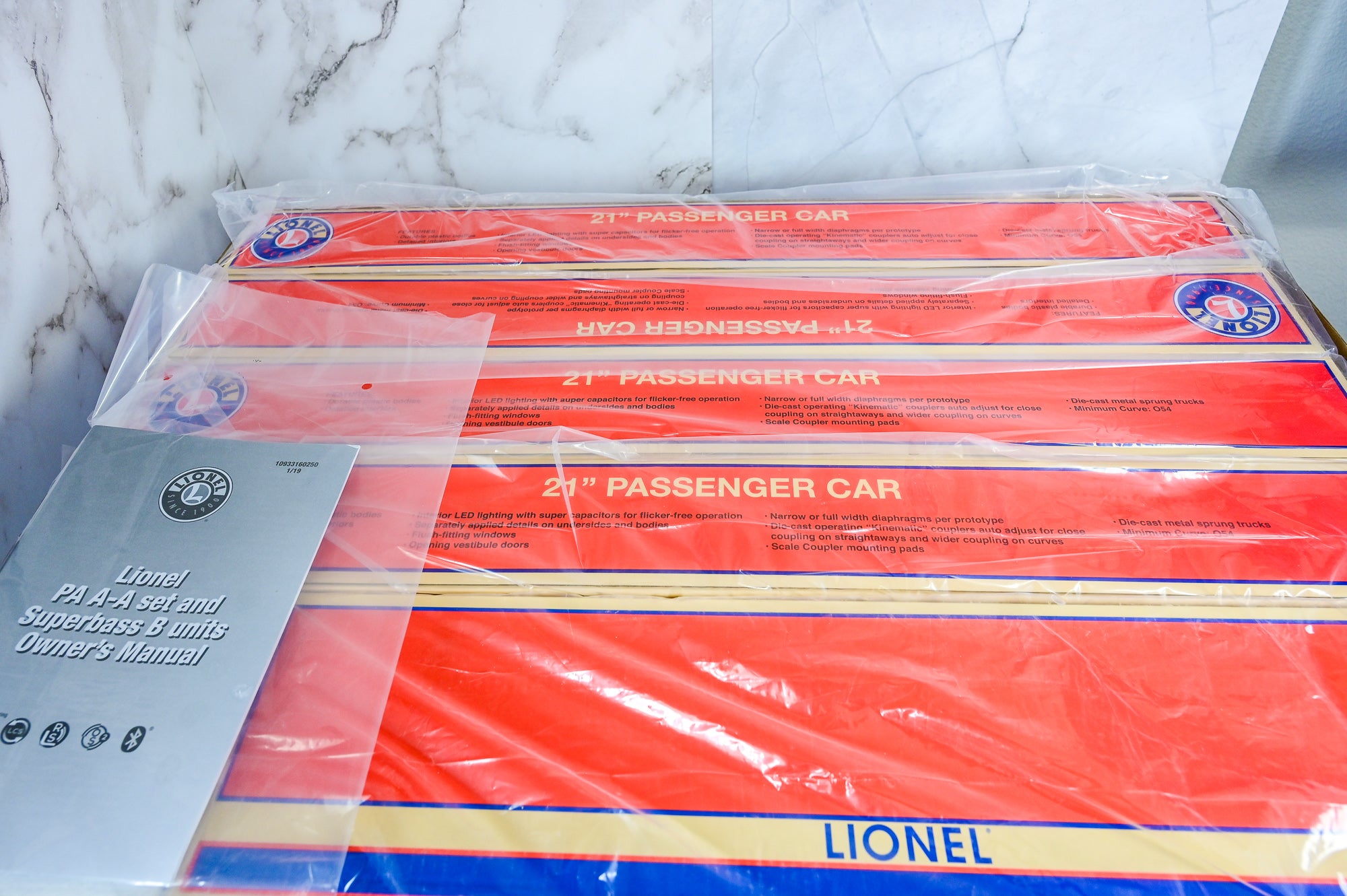 Lionel Santa Fe Gold Bonnet Passenger Set | Legacy | O Scale