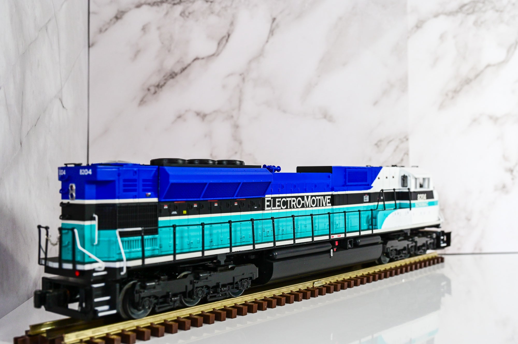 Lionel EMDX SD90MAC #8204 (Demonstrator) | Legacy | O Scale