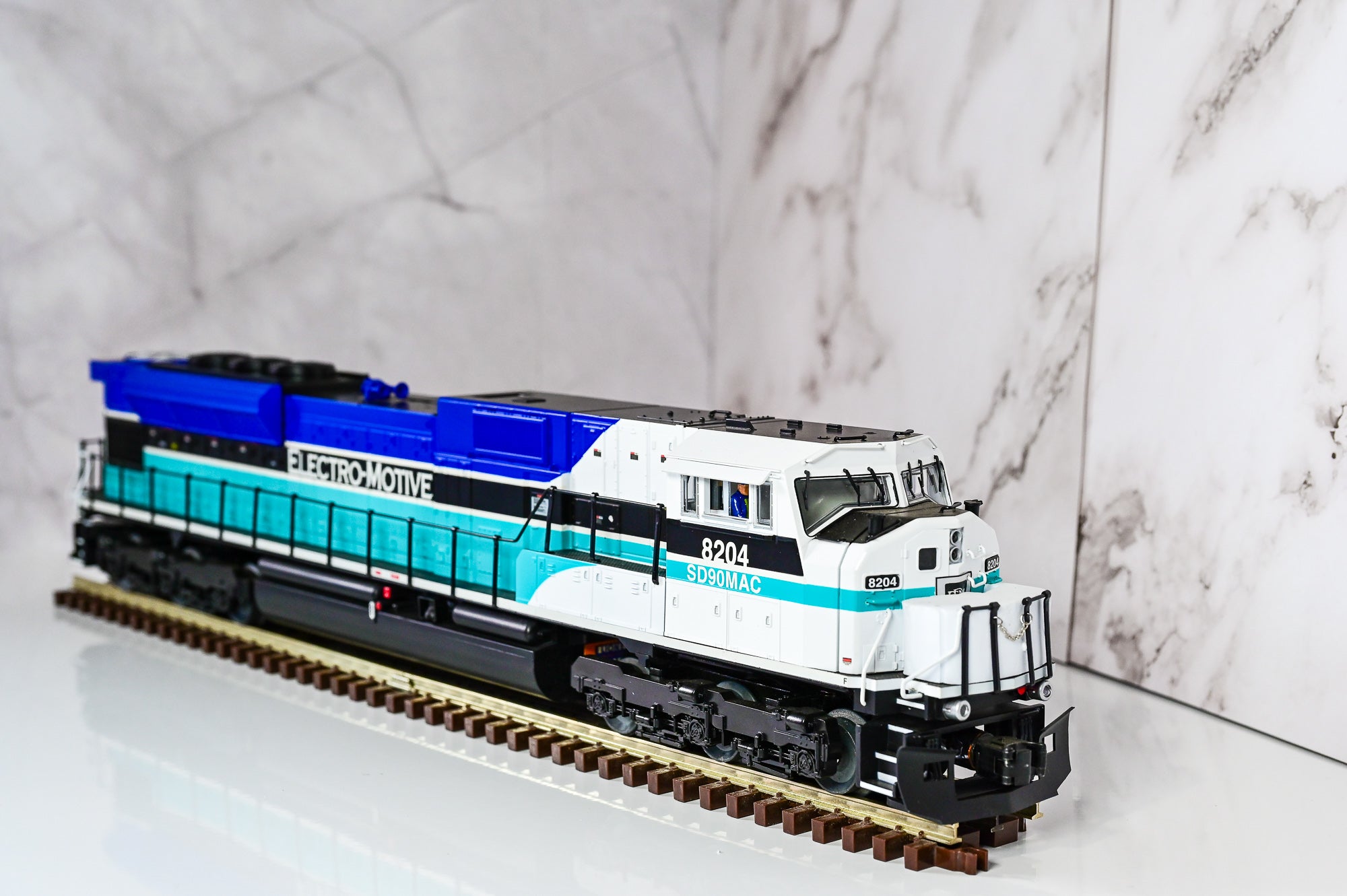Lionel EMDX SD90MAC #8204 (Demonstrator) | Legacy | O Scale