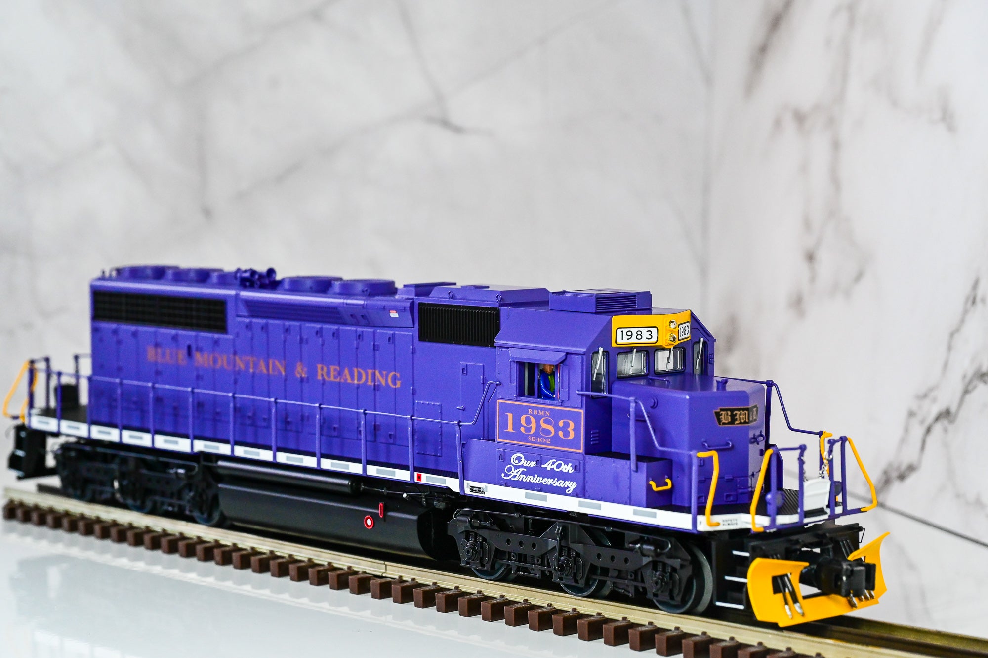 Lionel Reading & Northern SD40-2 #1983 | Legacy | O Scale