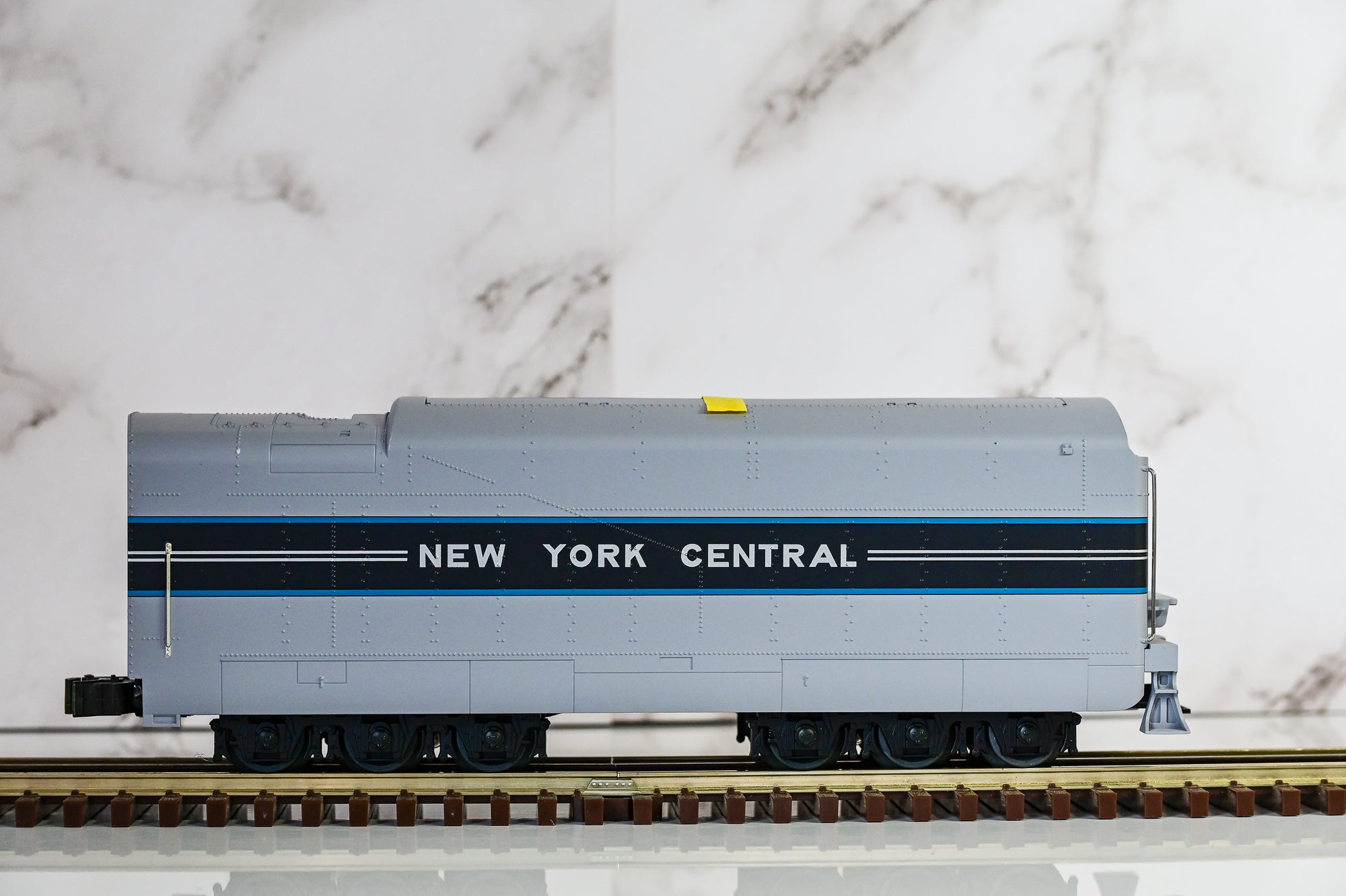 Lionel New York Central Dreyfuss J3 Hudson #5452 | Legacy | O Scale