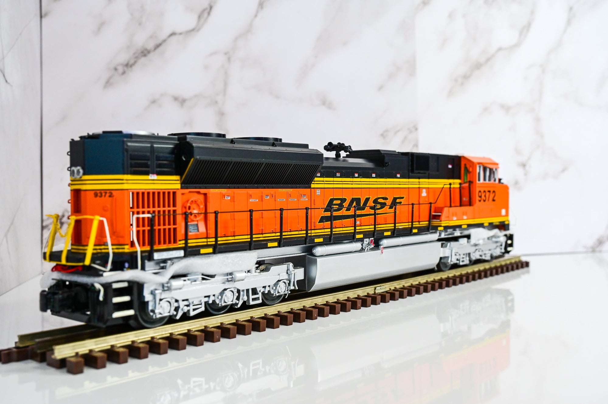 MTH BNSF SD70ACe #9372 | Premier | O Scale