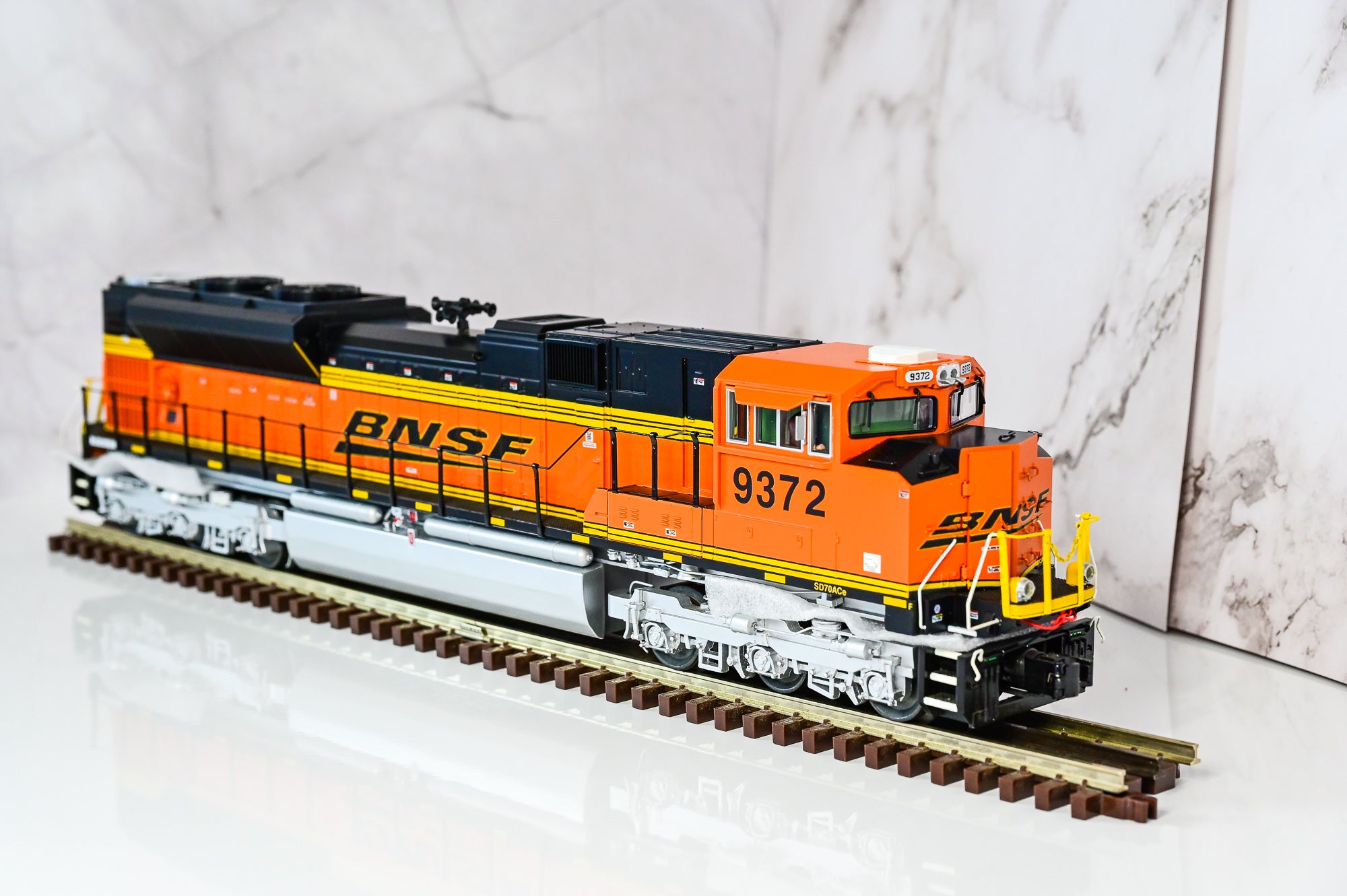 MTH BNSF SD70ACe #9372 | Premier | O Scale