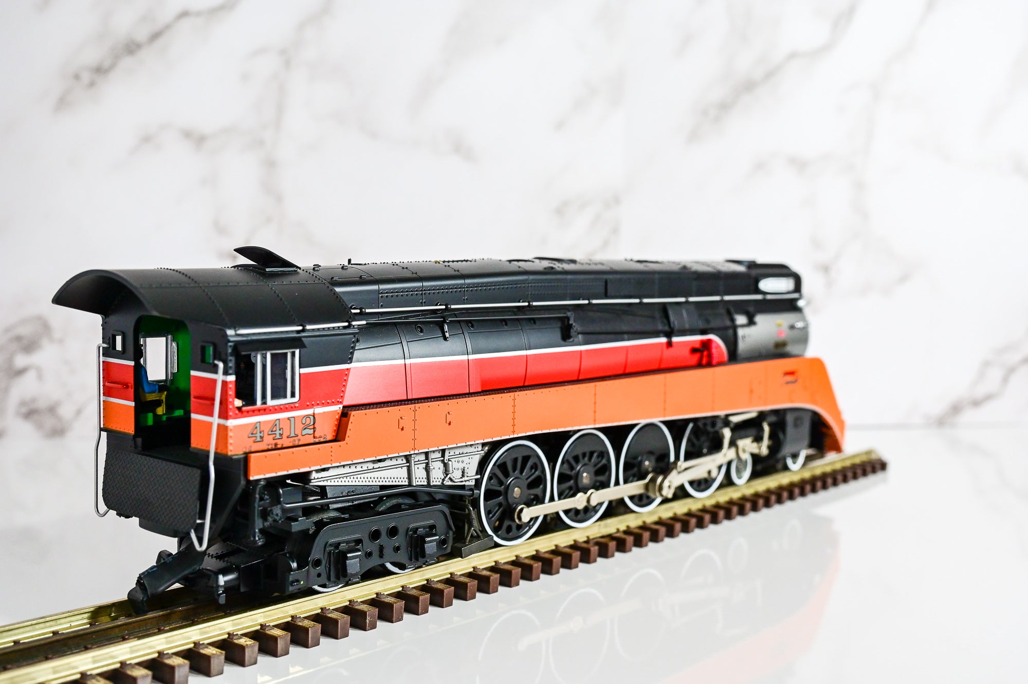 Lionel Southern Pacific VISION GS-2 #4412 (Daylight SP Lines) | Vision Line | O Scale