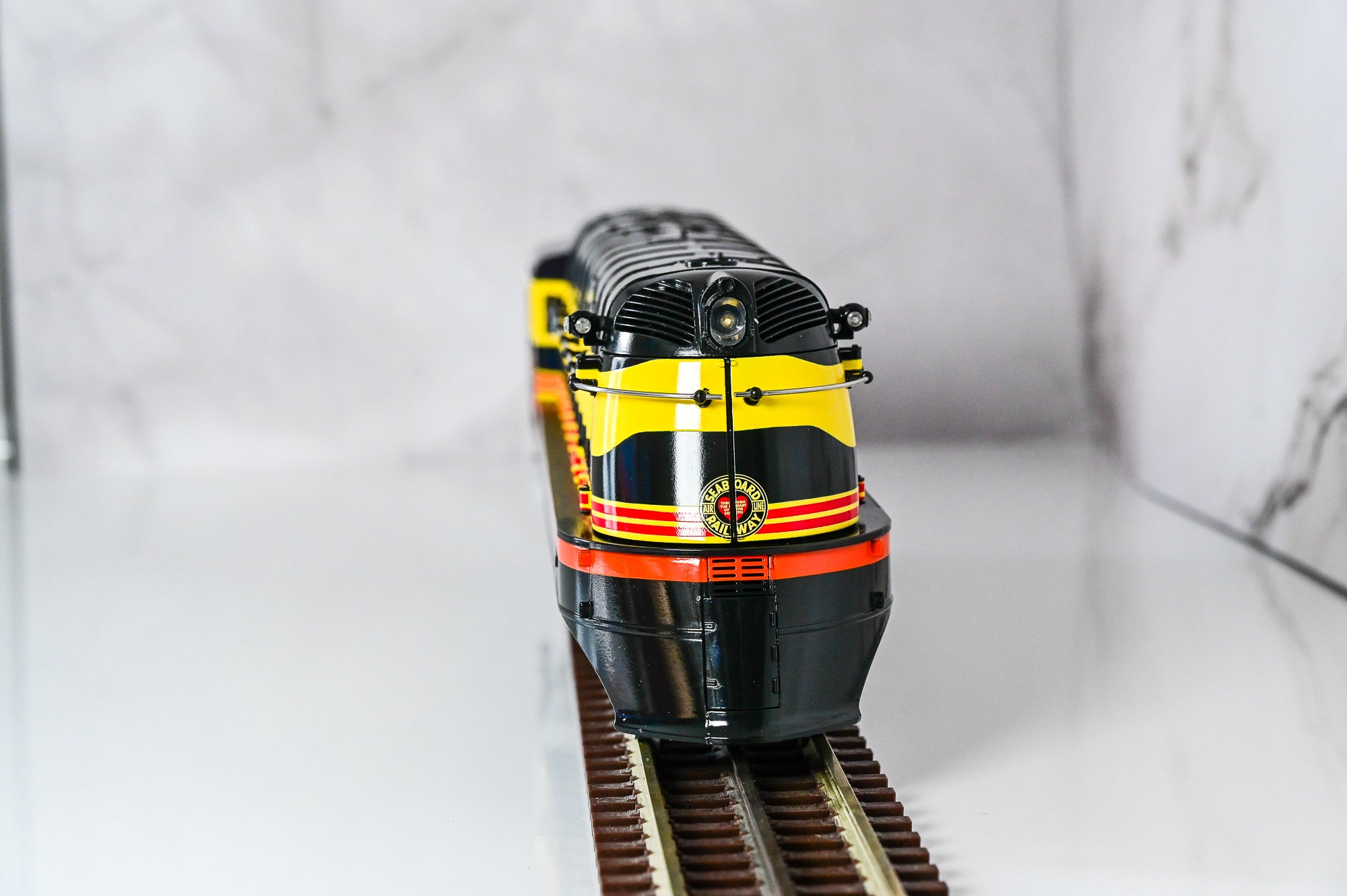 Lionel Seaboard LEGACY 4-4-2 #850 | LEGACY | O Scale