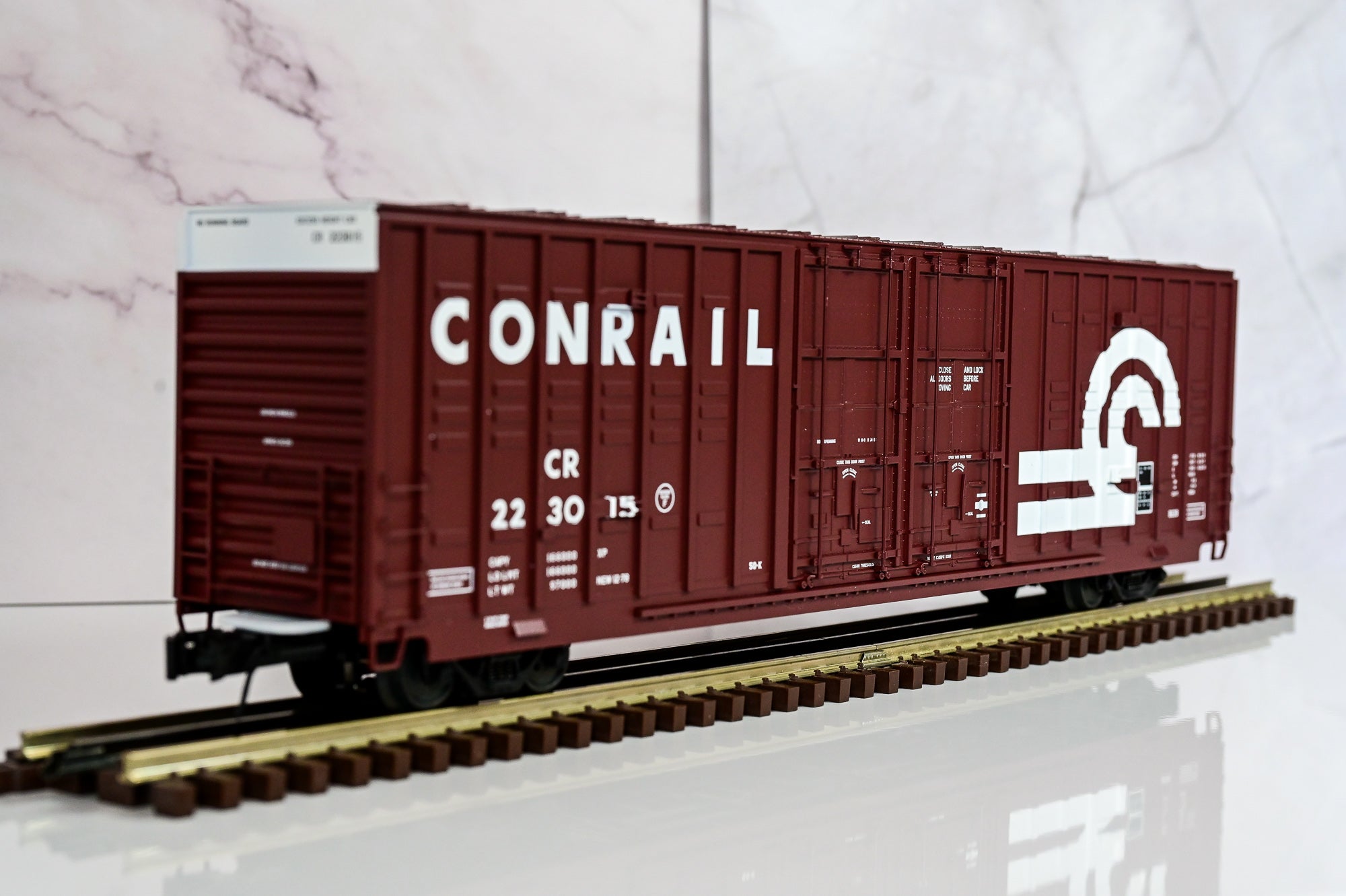 Atlas Conrail Berwick 60β Boxcar #223015 | Premier | O Scale