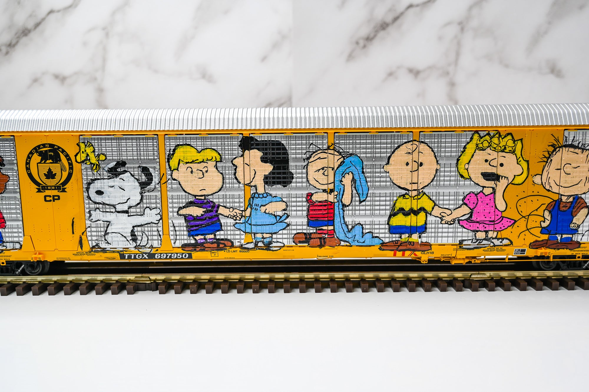 Custom Graffiti Atlas Gunderson Multi‑Max Auto Rack | Peanuts | O Scale