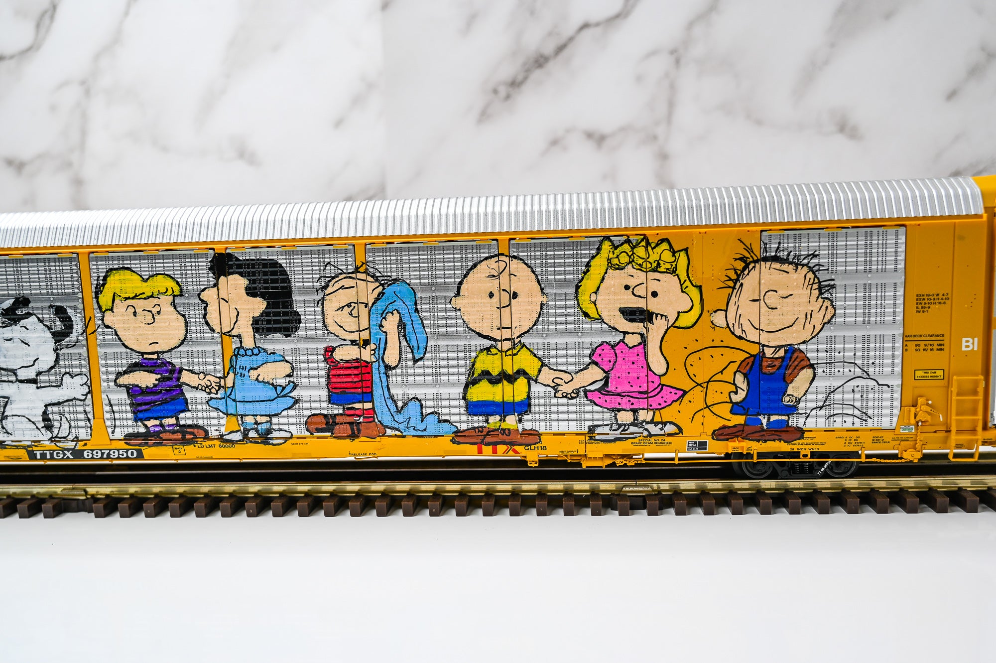 Custom Graffiti Atlas Gunderson Multi‑Max Auto Rack | Peanuts | O Scale