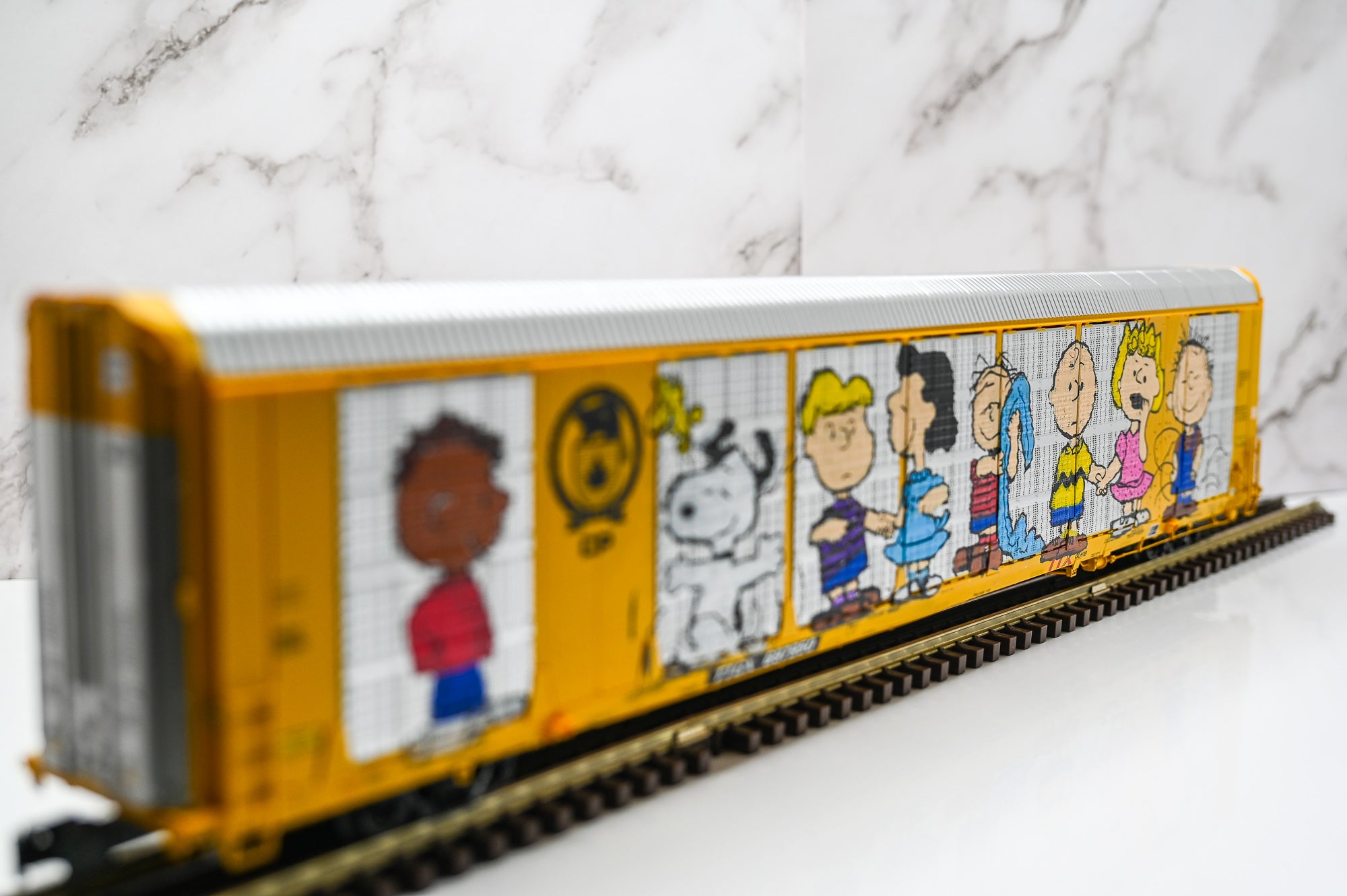 Custom Graffiti Atlas Gunderson Multi‑Max Auto Rack | Peanuts | O Scale