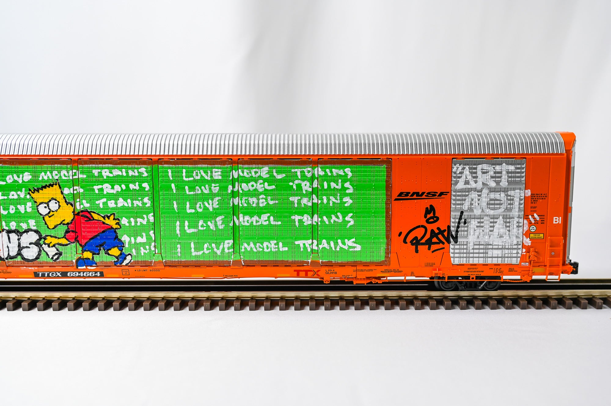 Custom Graffiti Atlas Gunderson Multi‑Max Auto Rack | Bart Simpson | O Scale