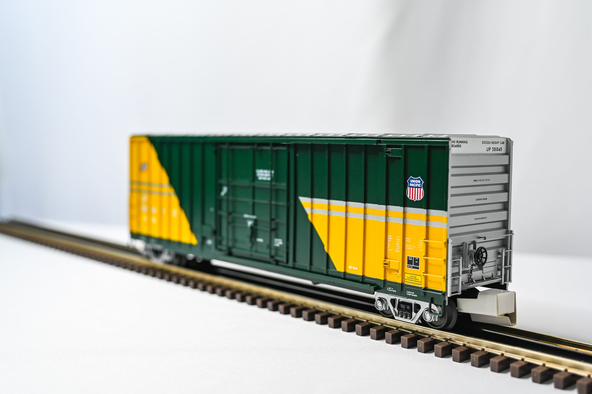 MTH Chicago Northwestern 50 Foot High Cube Boxcar 6 Car Set | O Scale