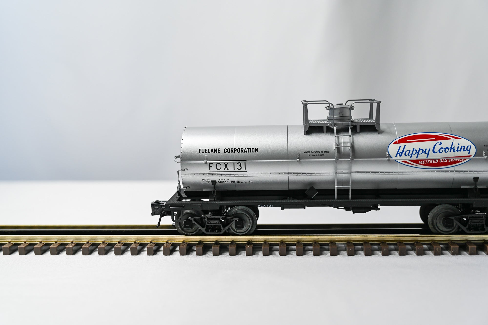 Atlas Fuelane 11000 Gallon Tank Car 131 | O Scale