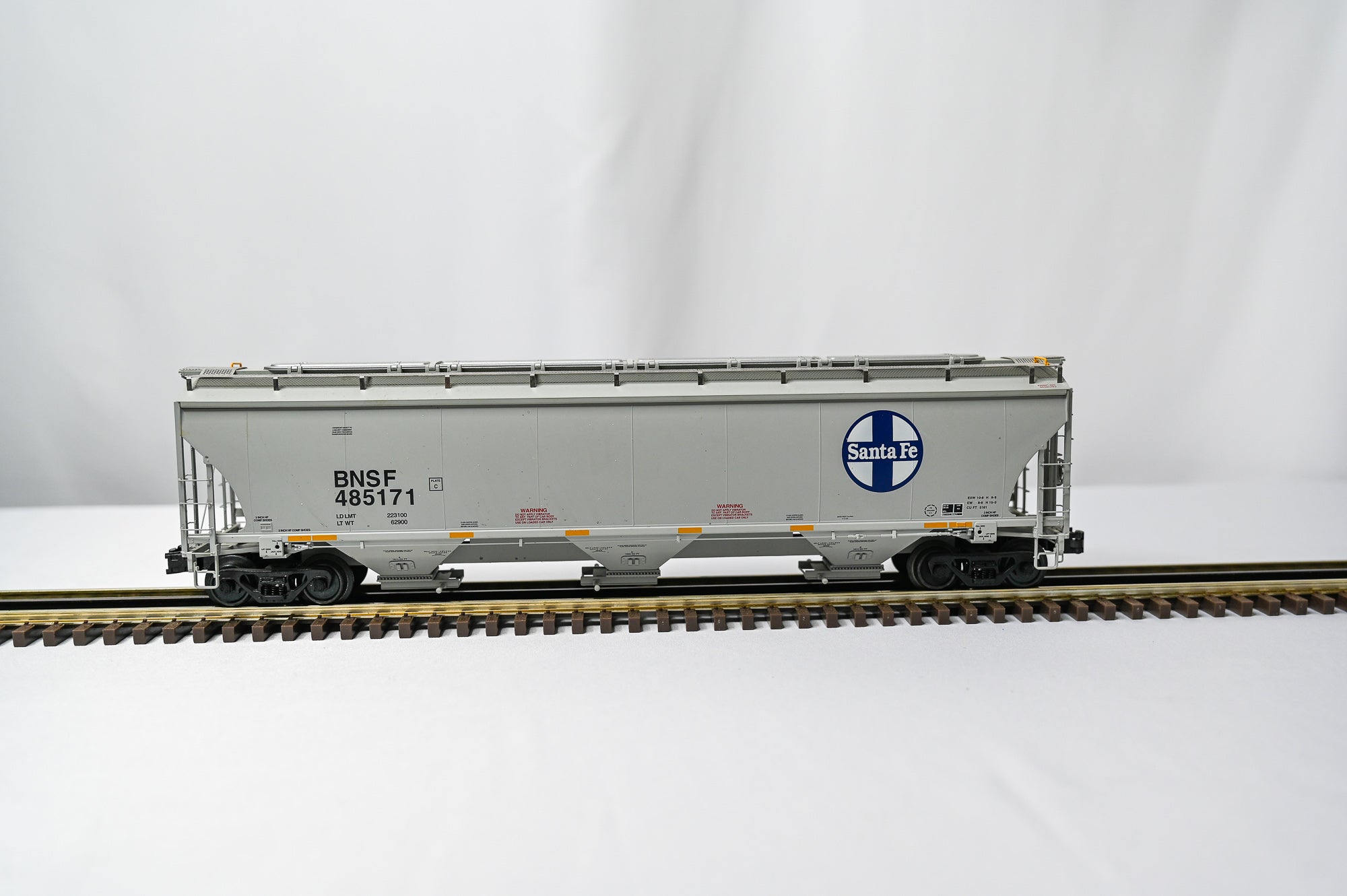 Atlas O Trinity 5161 Covered Hopper BNSF ATSF Heritage #485171 | 3 Rail O Scale