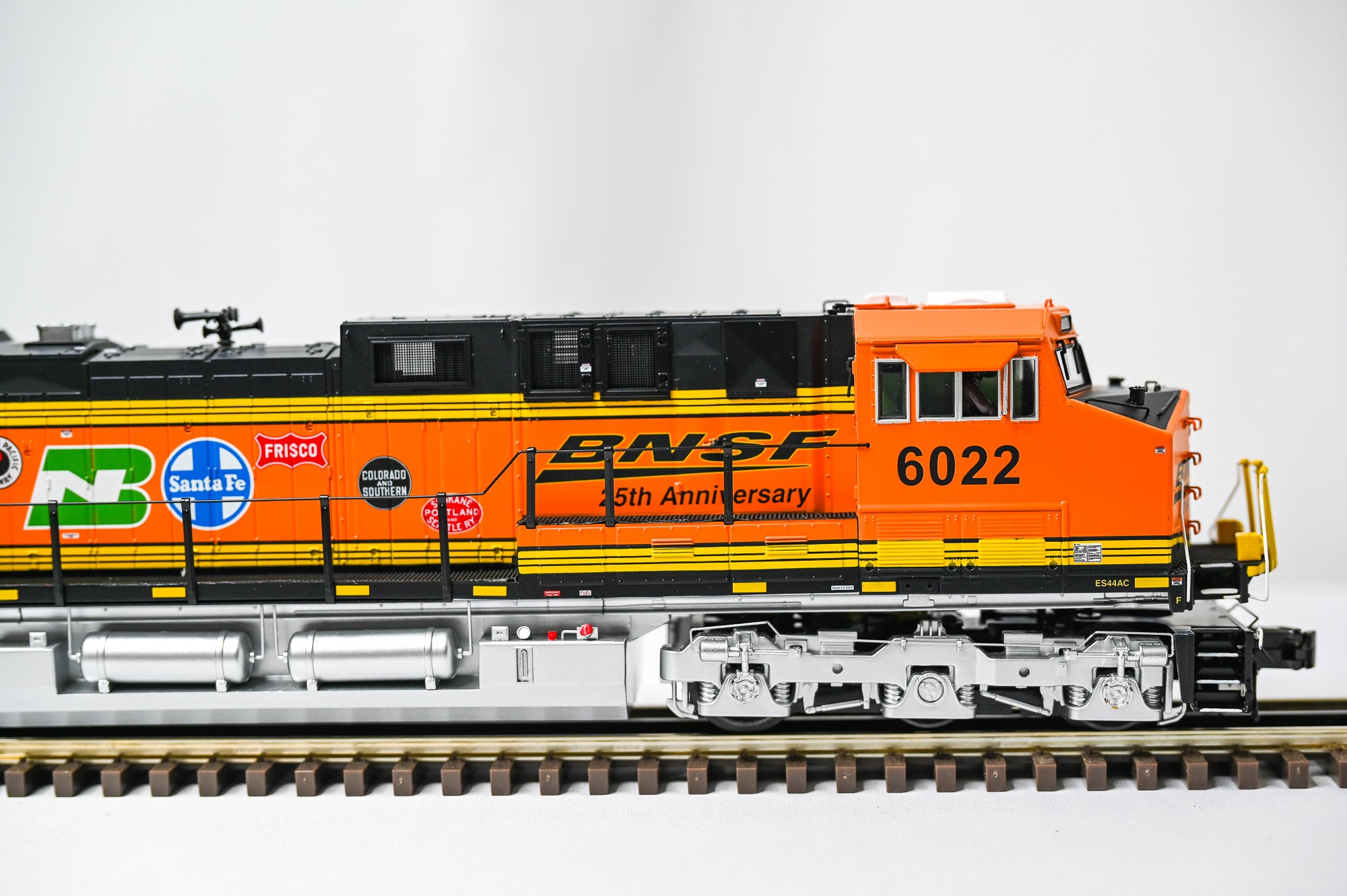 MTH BNSF ES44AC Diesel Engine 6022 Proto Sound 3.0 | O Scale