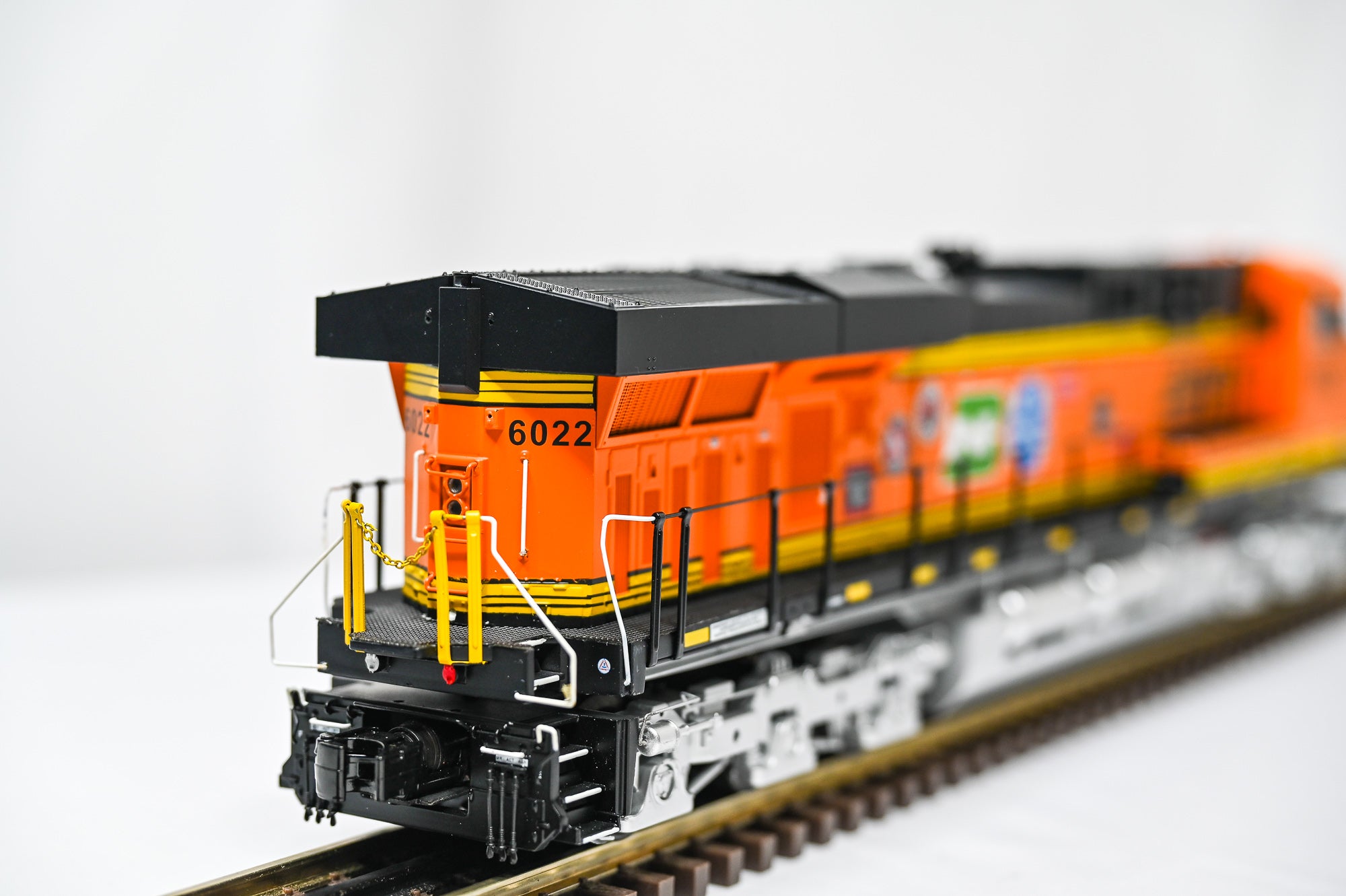 MTH BNSF ES44AC Diesel Engine 6022 Proto Sound 3.0 | O Scale