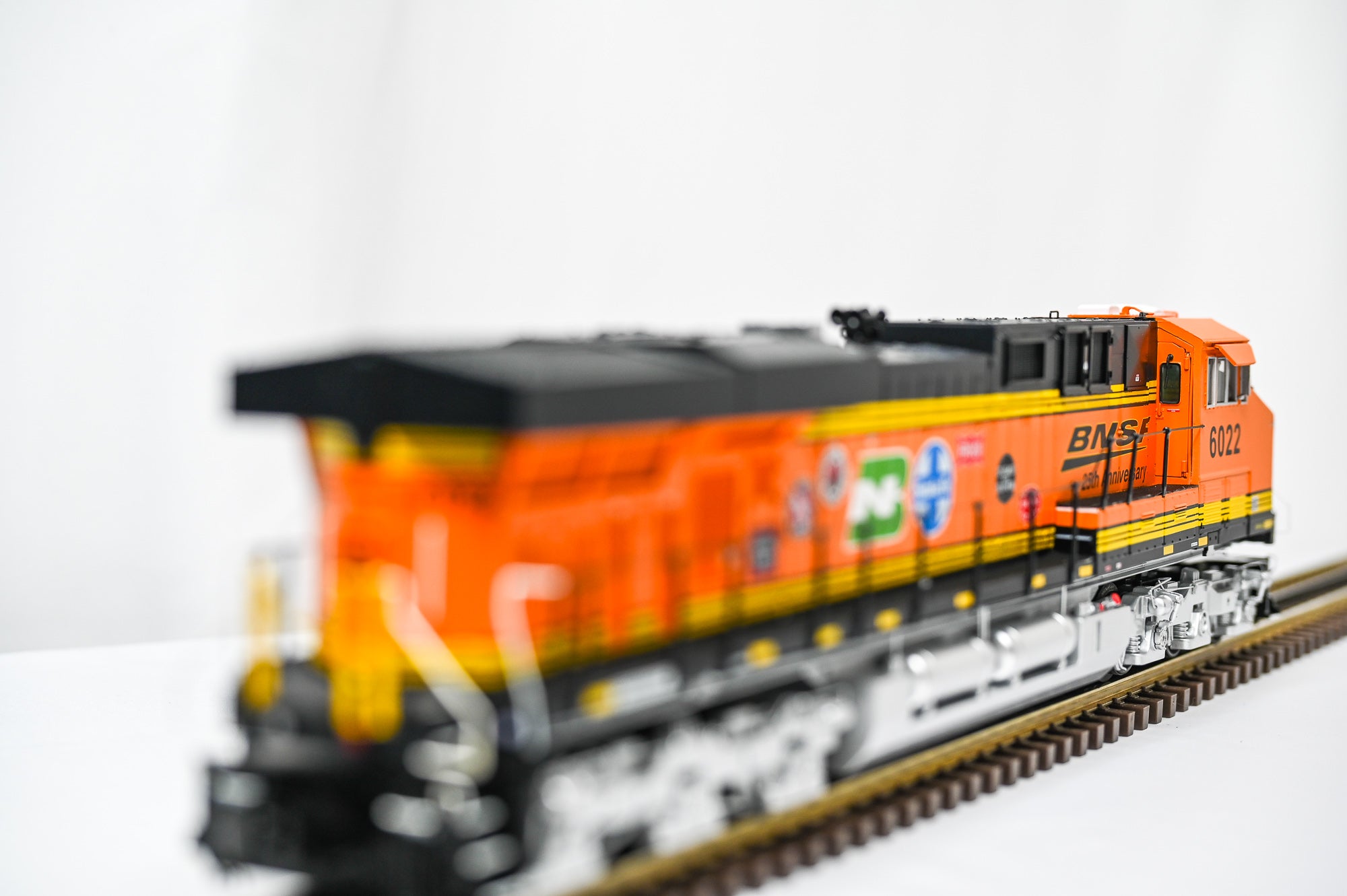 MTH BNSF ES44AC Diesel Engine 6022 Proto Sound 3.0 | O Scale