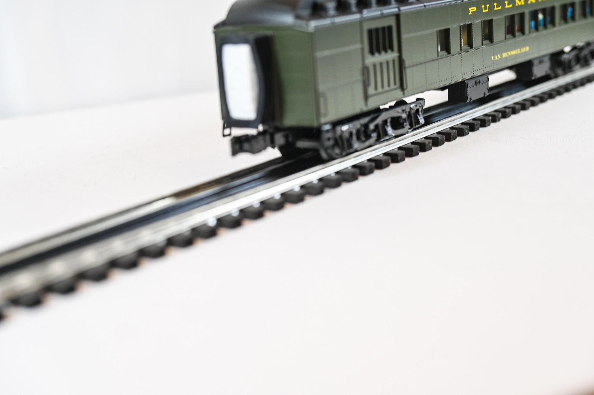 Lionel NY Central 20th Century Limited 18" 2 Pack Passenger Car SET | O Scale