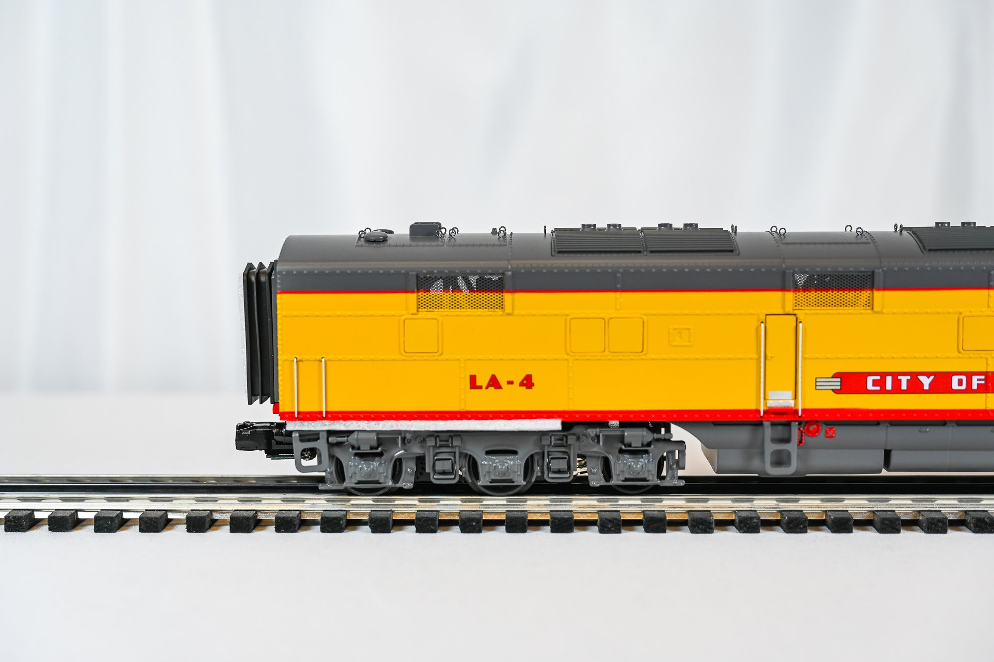 Atlas O Premier E6 Locomotive Union Pacific A Unit LA 4 | 3 Rail | O Scale