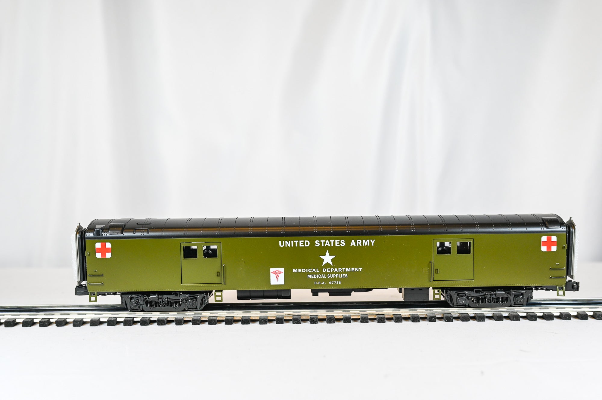 Lionel USATC S2 Turbine “MacArthur” #1903 Passenger Train Set w/ 6 Cars| O Scale