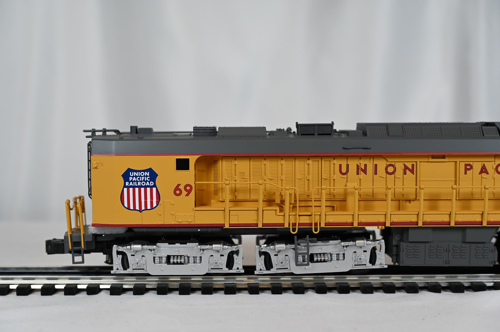 Lionel Union Pacific Veranda Turbine #69 | LEGACY | O Scale