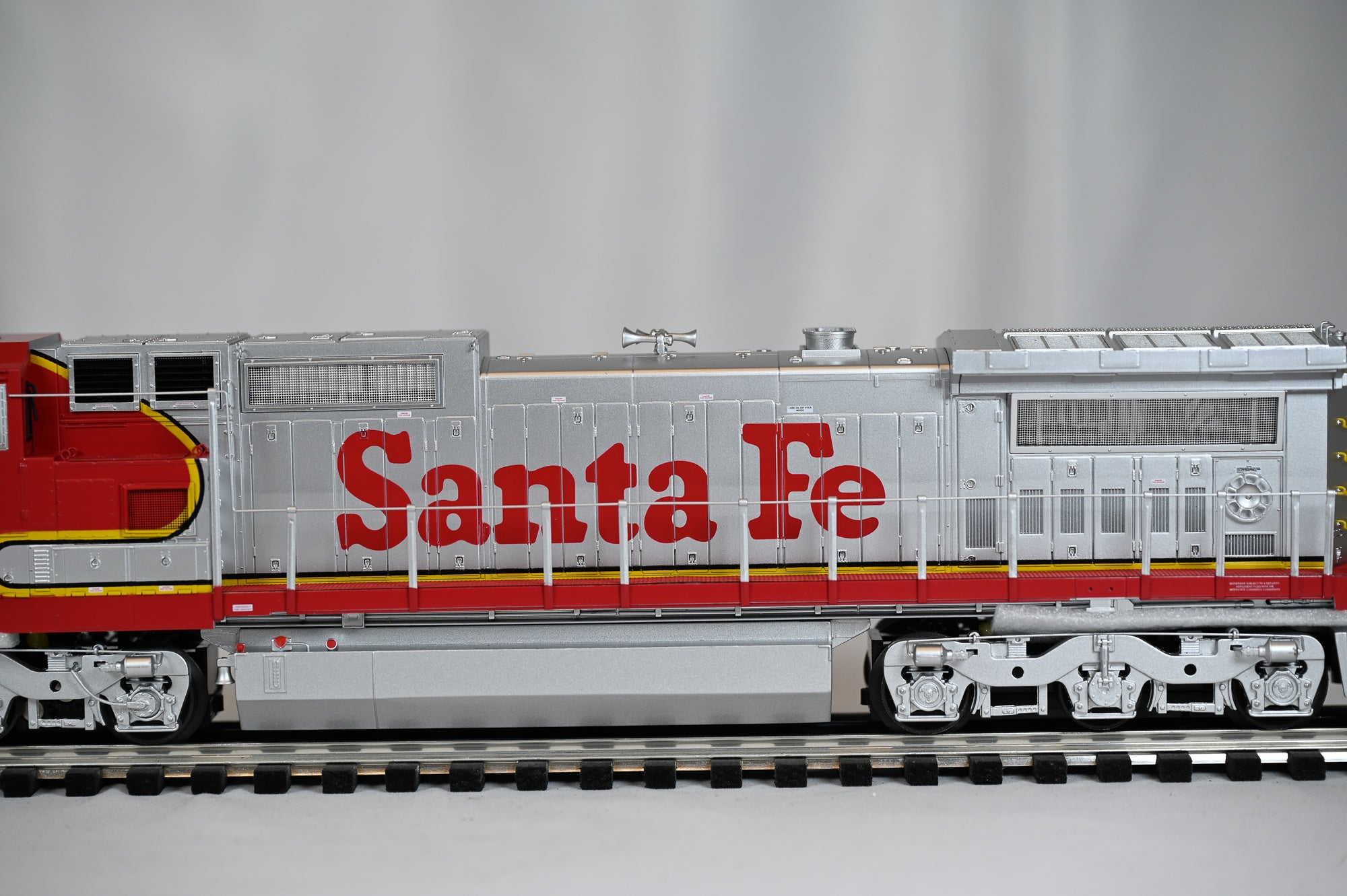 MTH Santa Fe Dash-8 Diesel Locomotive #844 | Premier | O Scale