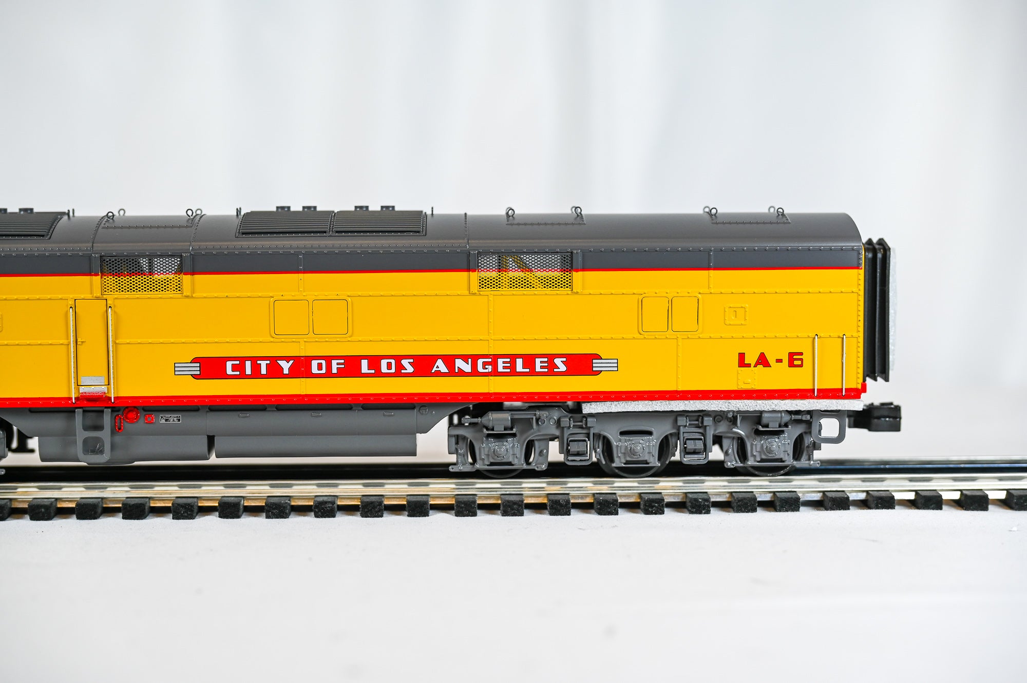 Atlas O Premier E6 Locomotive Union Pacific B Unit LA-6 | 3 Rail | O Scale