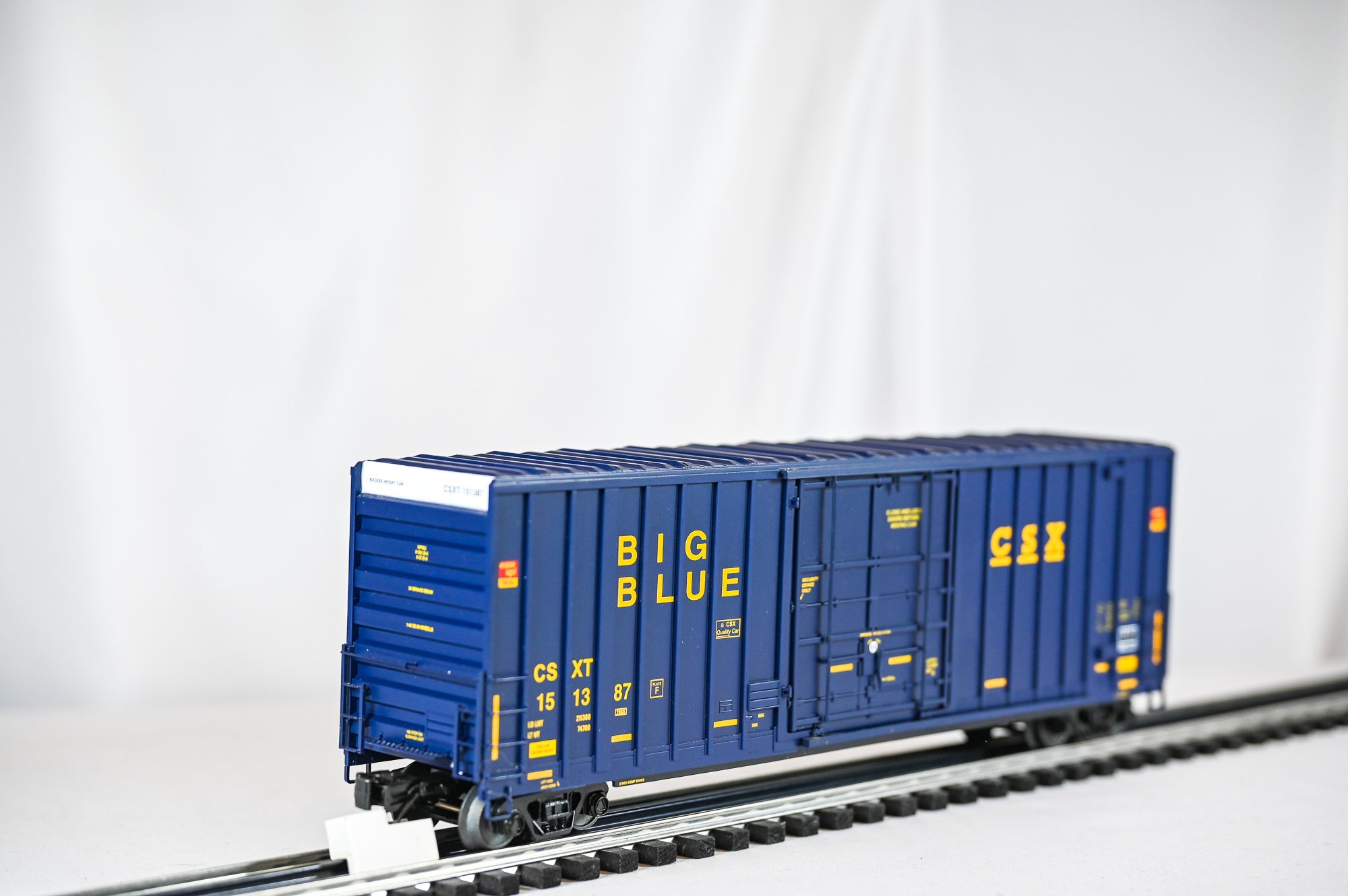MTH CSX 50' High Cube Box Car 151387 | O Scale