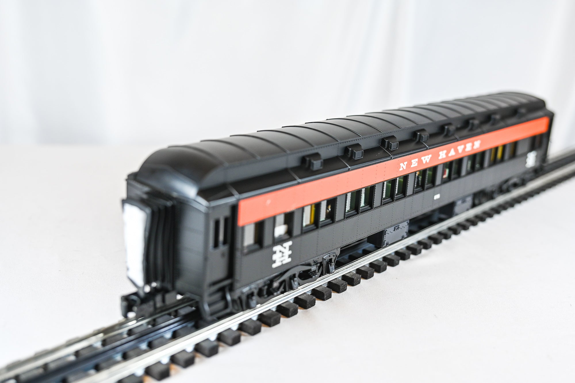 Lionel New Haven 18" 7 Passenger Car BUNDLE | O Scale