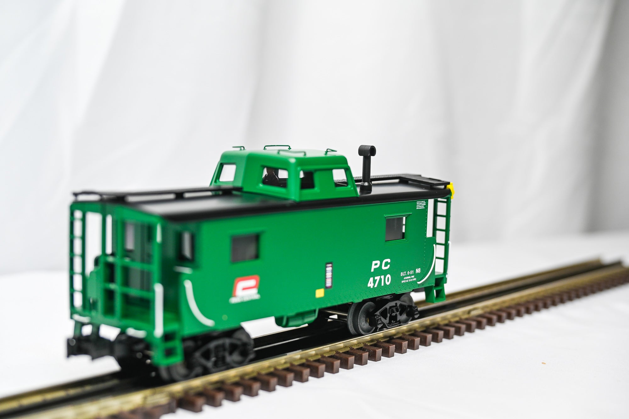 Lionel Penn Central N8 Cabin Car #4710 | O Scale