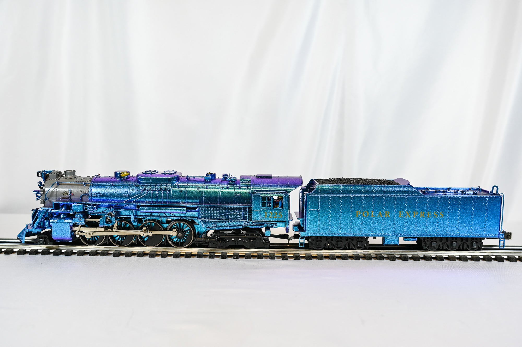 Lionel THE POLAR EXPRESS™ Berkshire #1225 Plasma-Coat Edition | LEGACY | O Scale