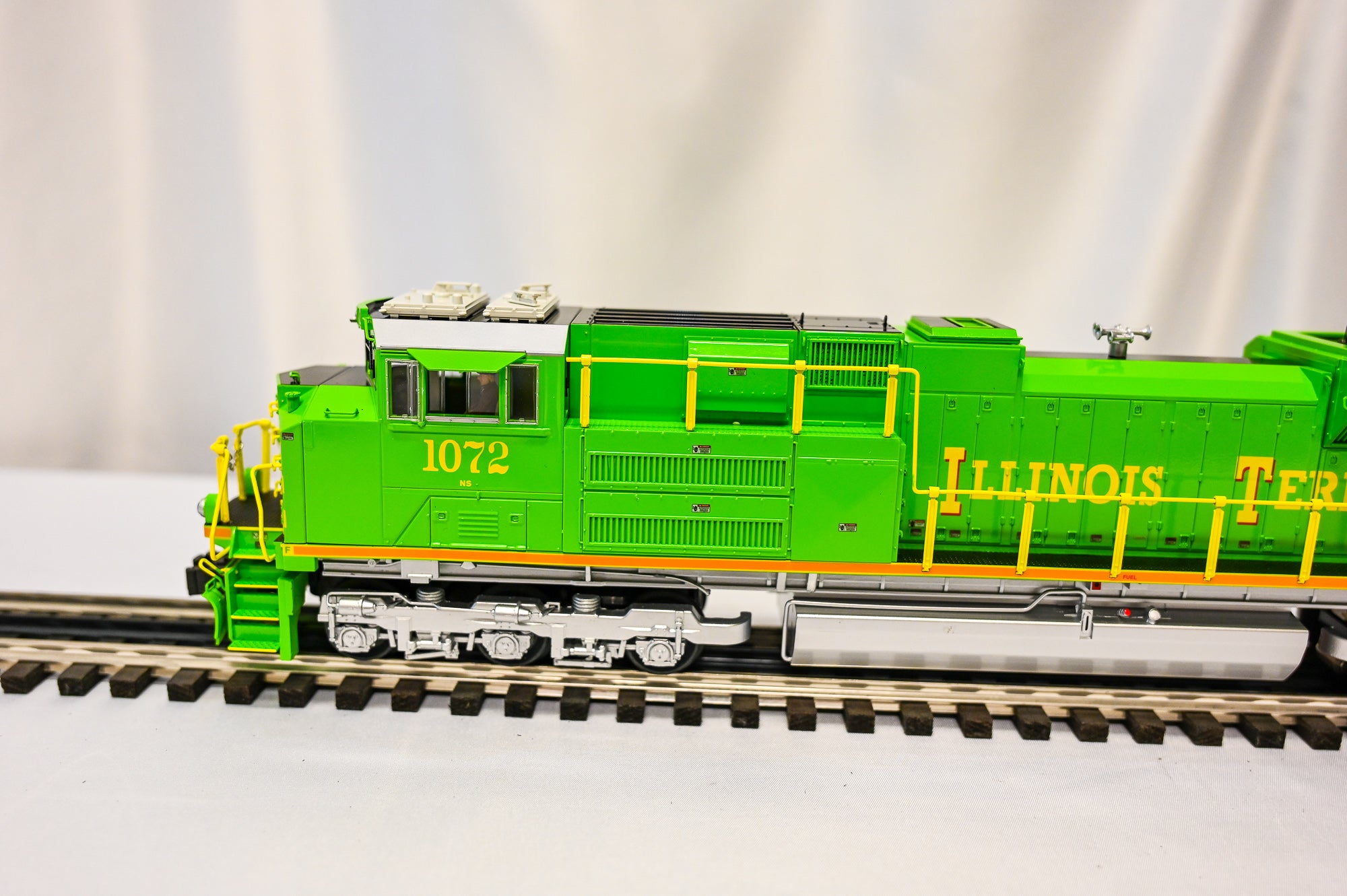 Lionel Norfolk Southern SD70ACe #1072 | LEGACY | O Scale