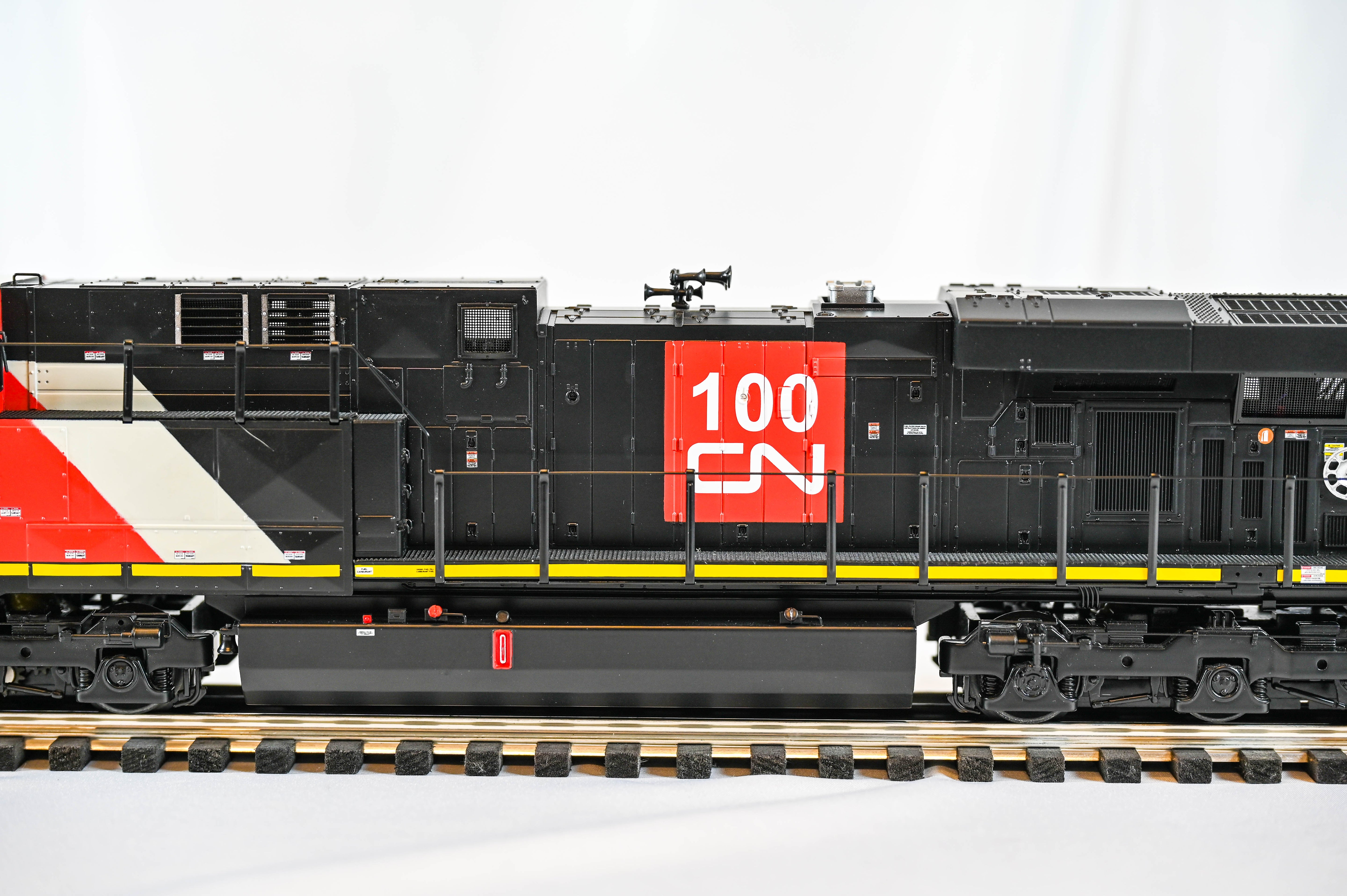 Atlas O Premier ES44AC Canadian National 100th Anniversary #3883 | Proto-Sound 3.0 | O Scale