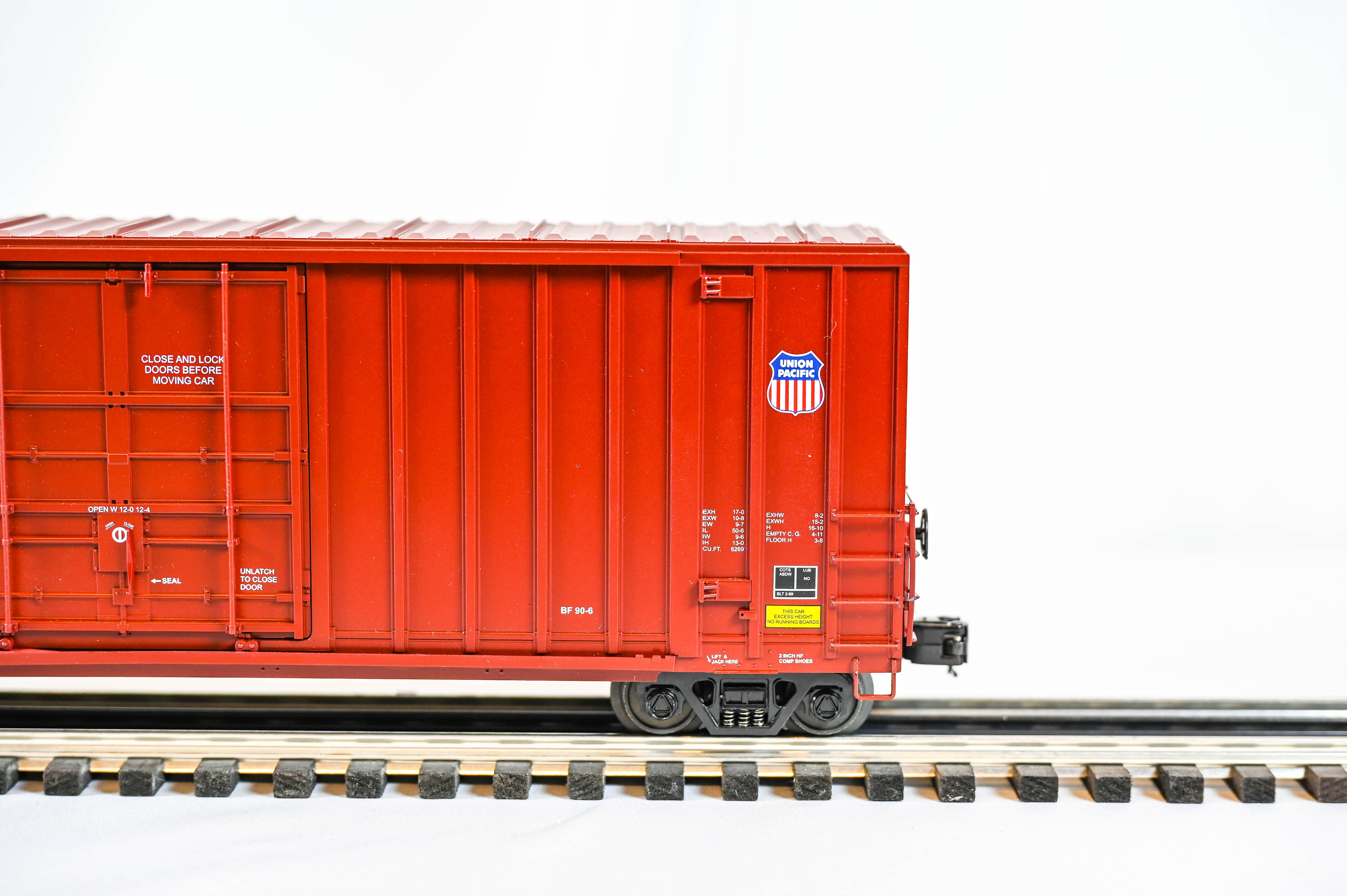 MTH Premier 50’ High Cube Box Car Union Pacific Heritage #301862 | O Scale