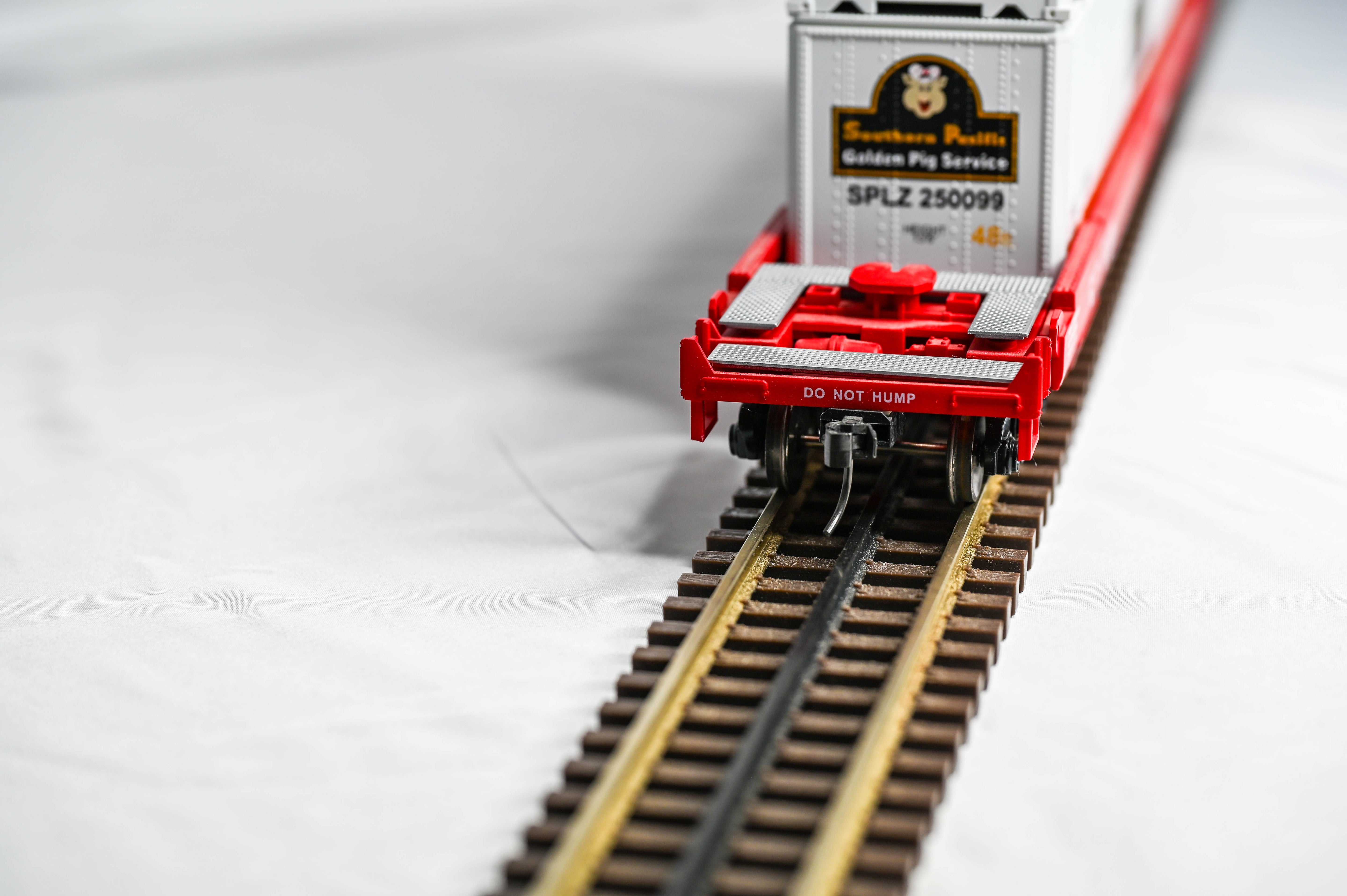 MTH Premier Husky Stack Car Southern Pacific | 2 Rail | O Scale