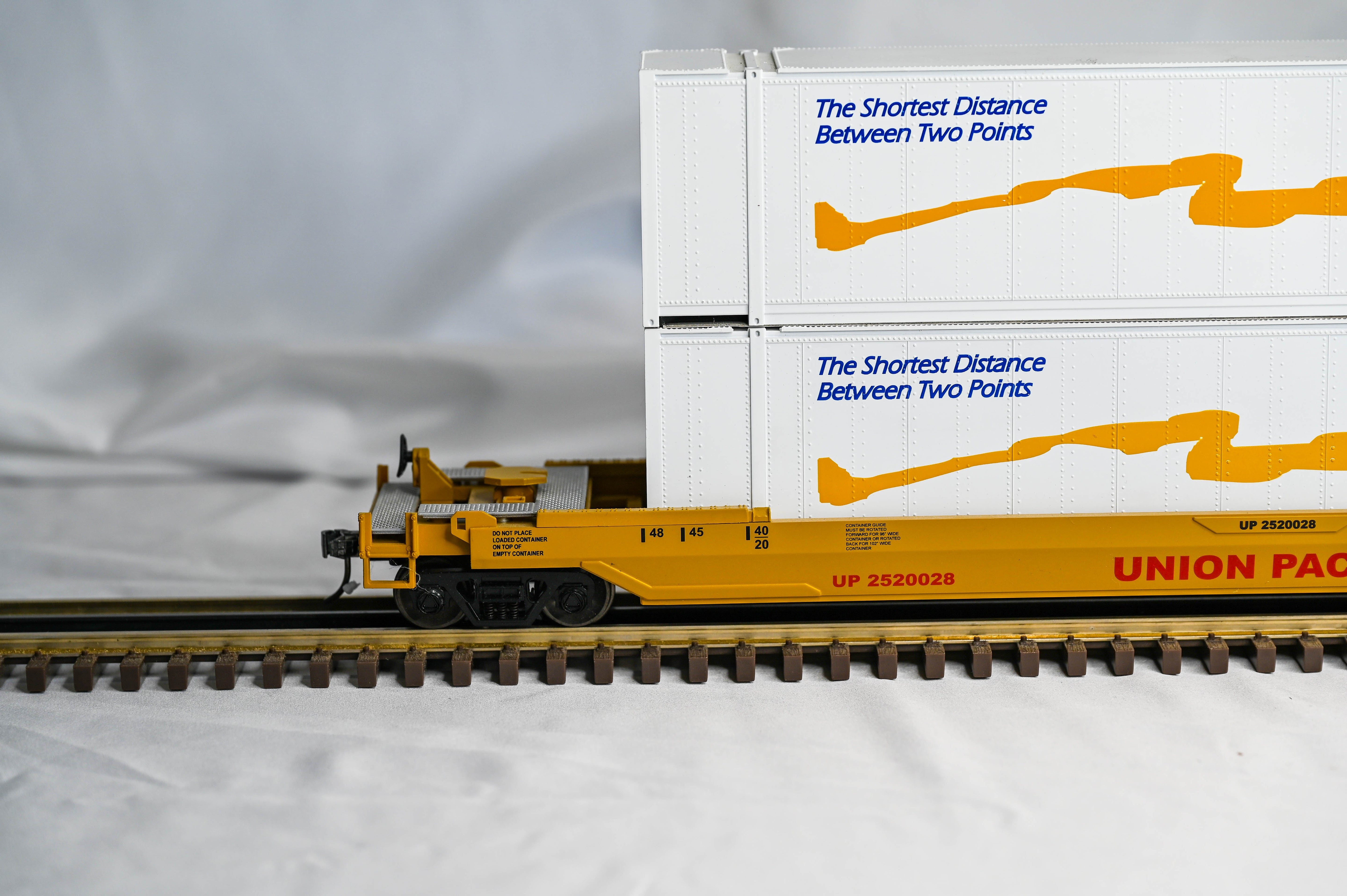 MTH Premier Husky Stack Car Union Pacific | 2 Rail | O Scale