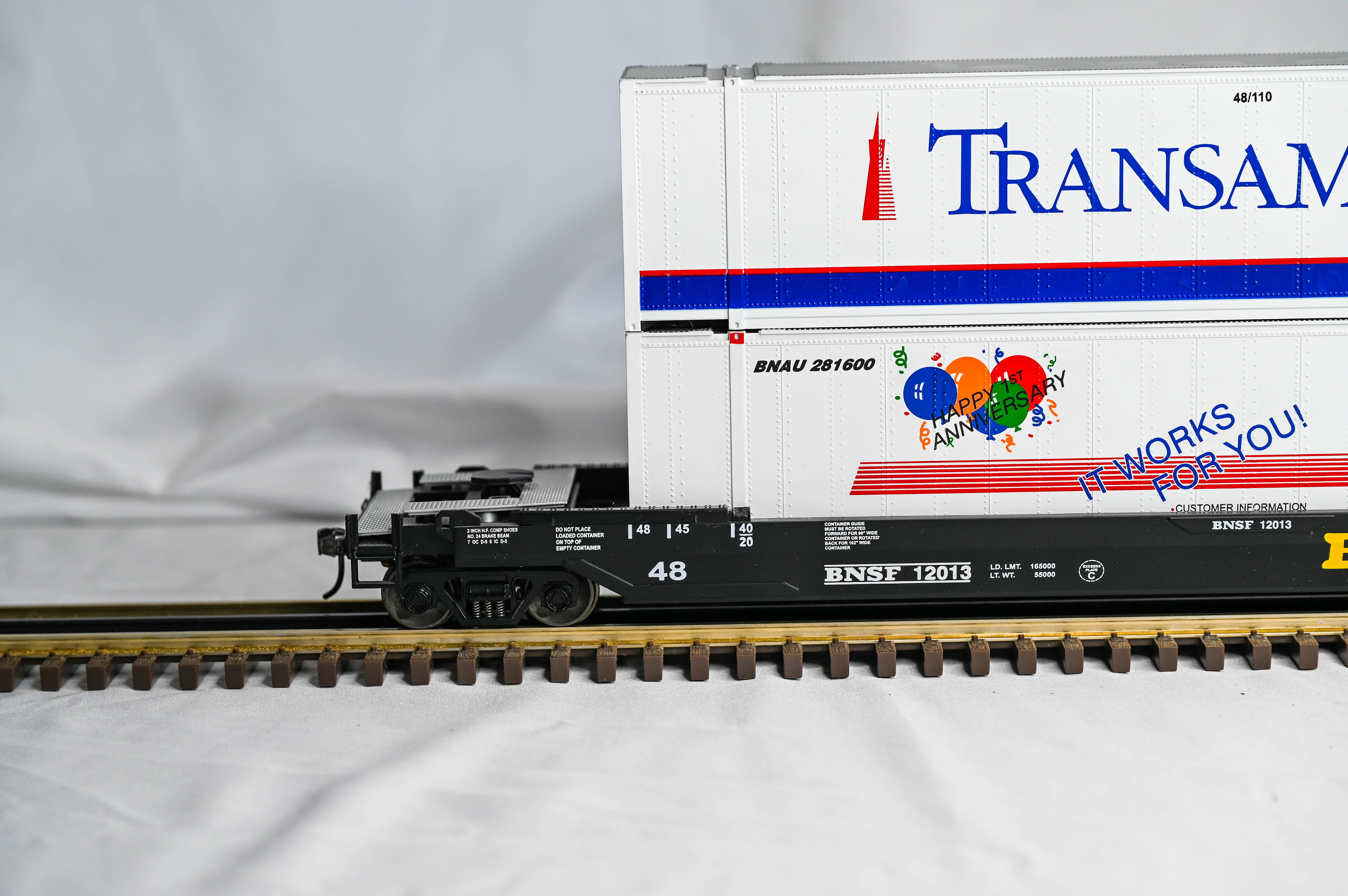 MTH Premier Husky Stack Car BNSF #12013 | 2Rail | O Scale