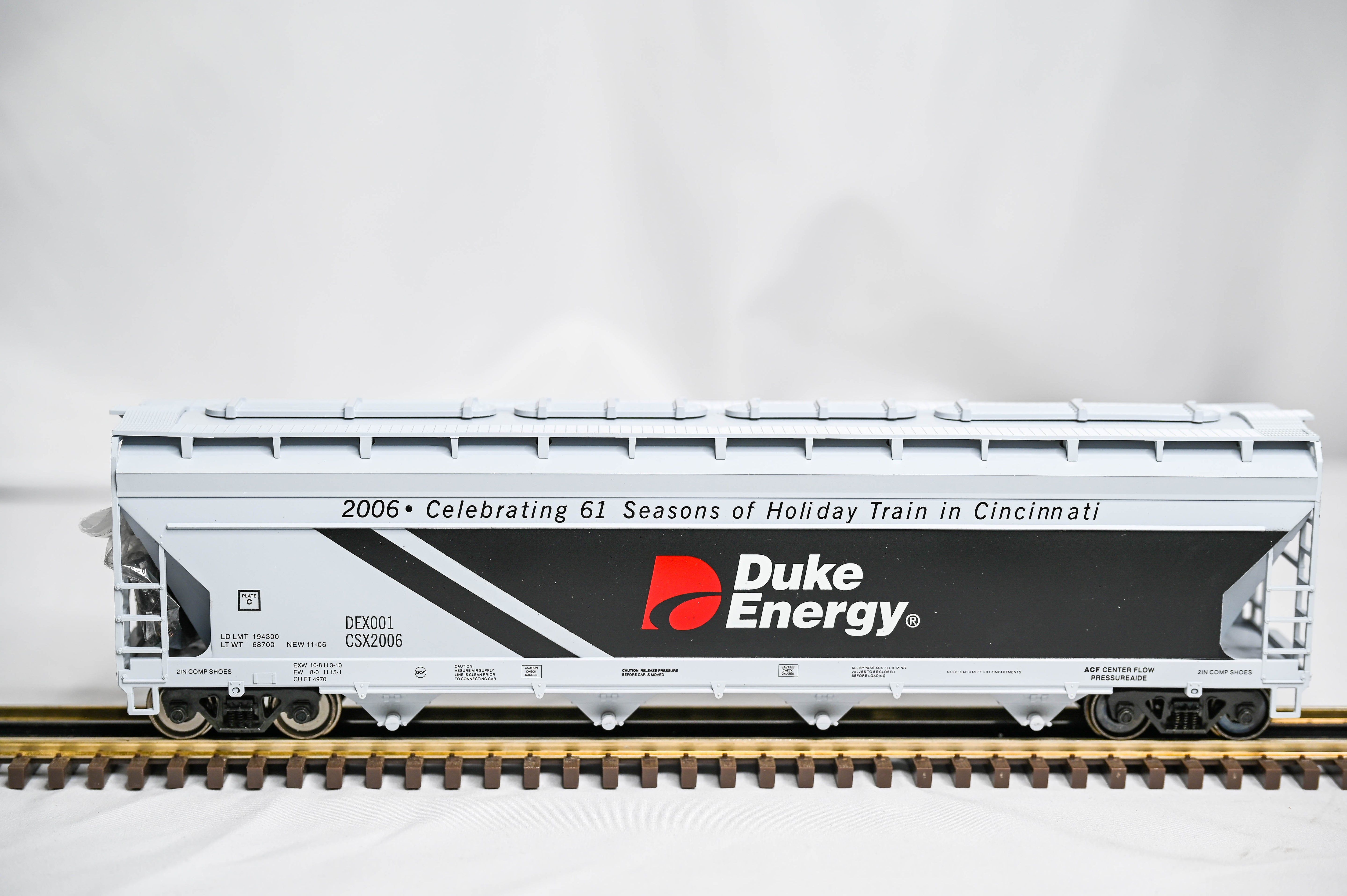 Weaver Duke Energy 4-Bay Centerflow Hopper Limited Edition #79 of 400 | 2-Rail | O Scale