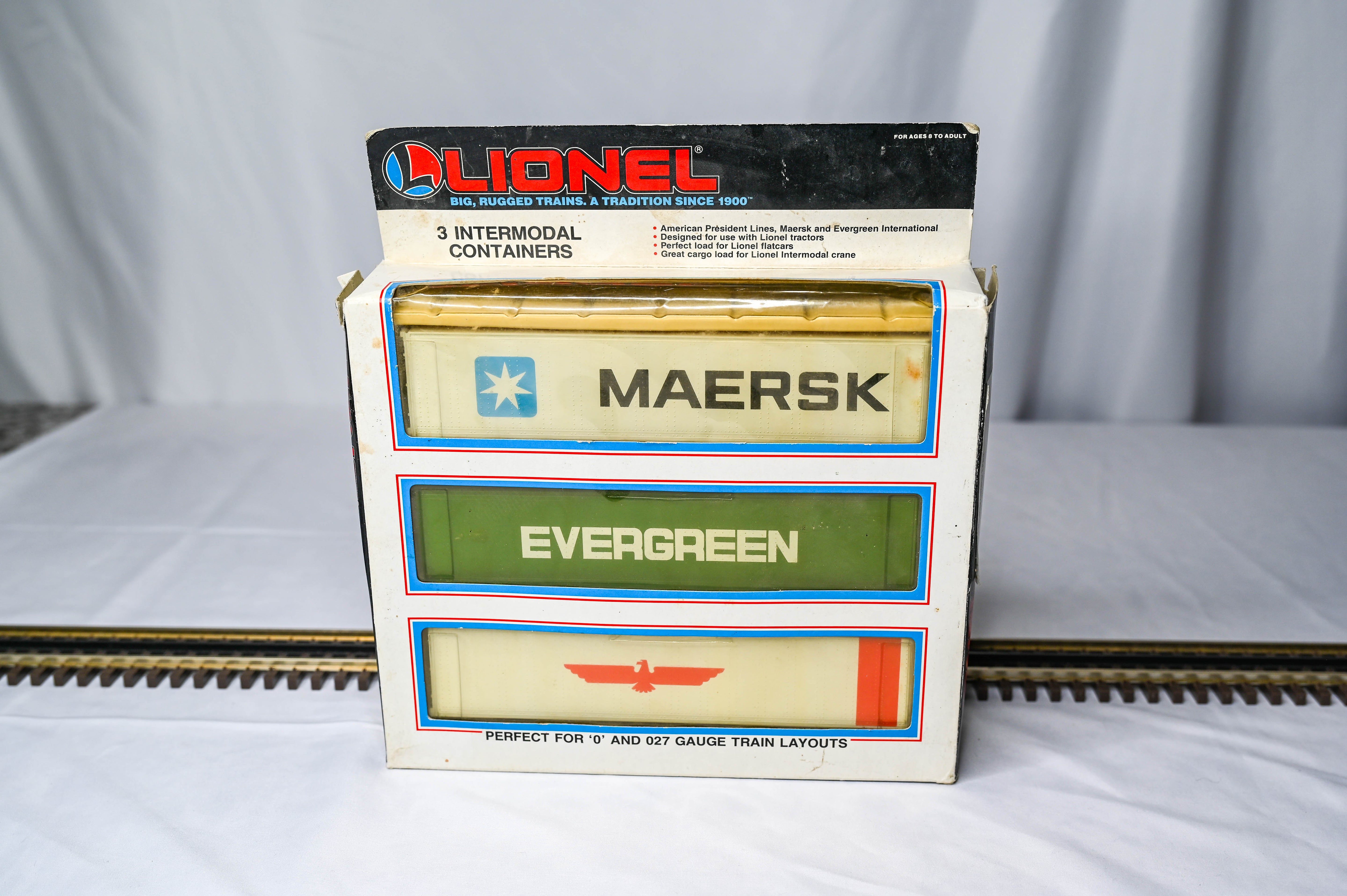 Lionel Intermodal Containers Set of 3 | O/O-27 Gauge | 6-12805