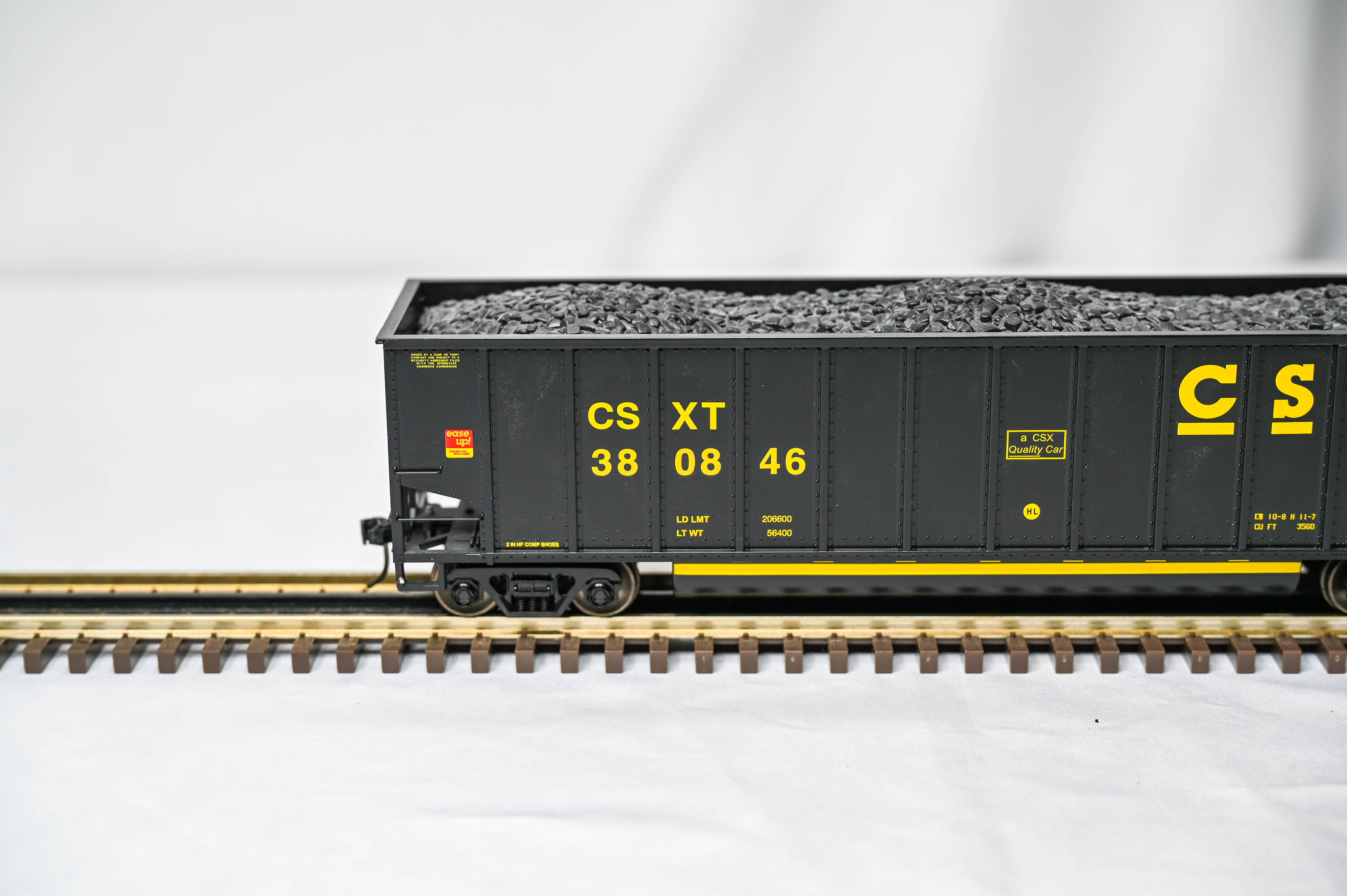 MTH Premier CSX Coalporter Hopper w/ Coal Load | O Scale | 20-90445E