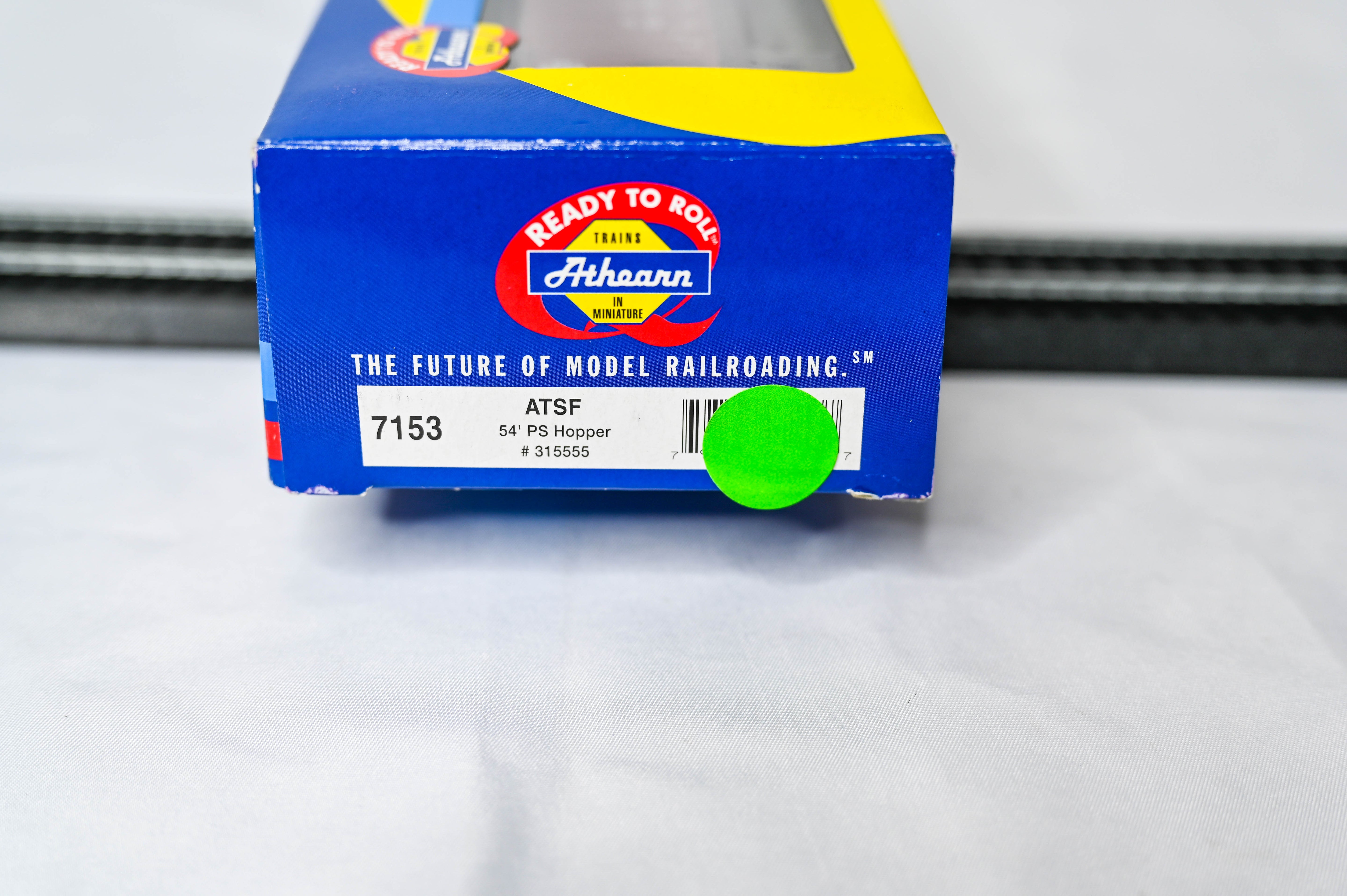 Athearn ATSF 54' PS Hopper #315555 | HO Scale | 7153