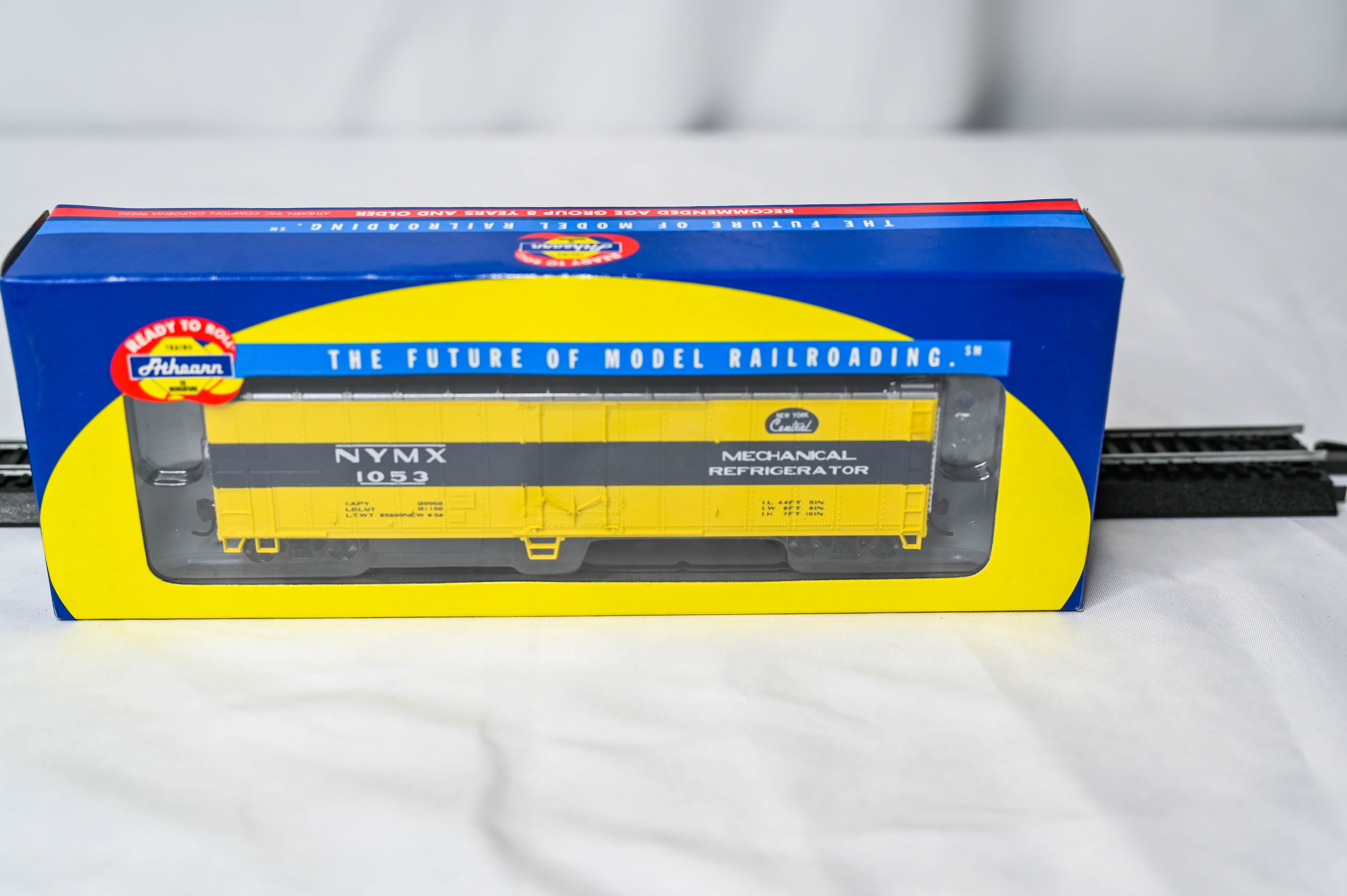 Athearn New York Central 50' Mechanical Reefer #NYMX 1053 | HO Scale | 7561