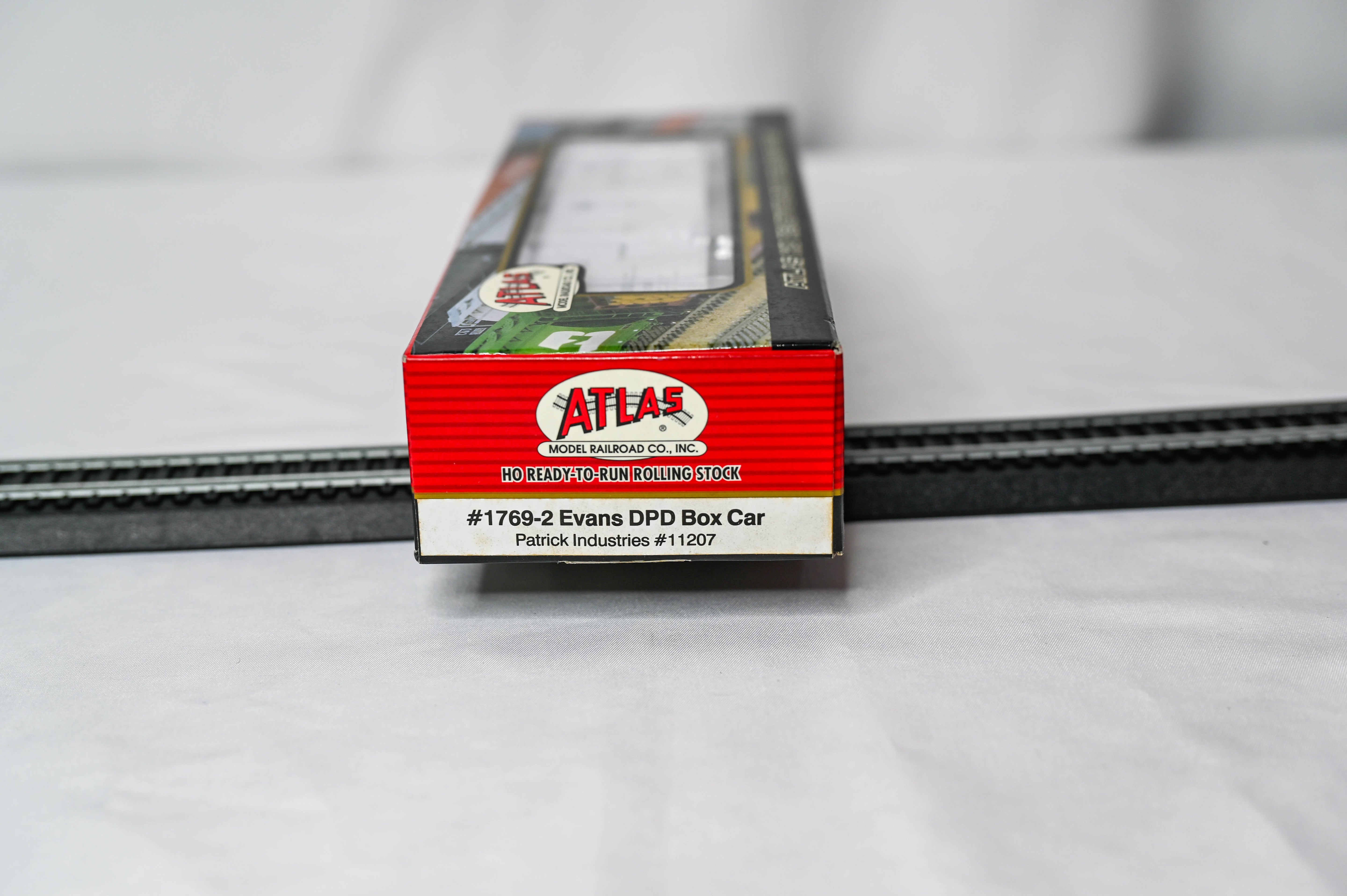 Atlas Patrick Industries Evans Double Plug Door Box Car #1207 | HO Scale | 1769-2