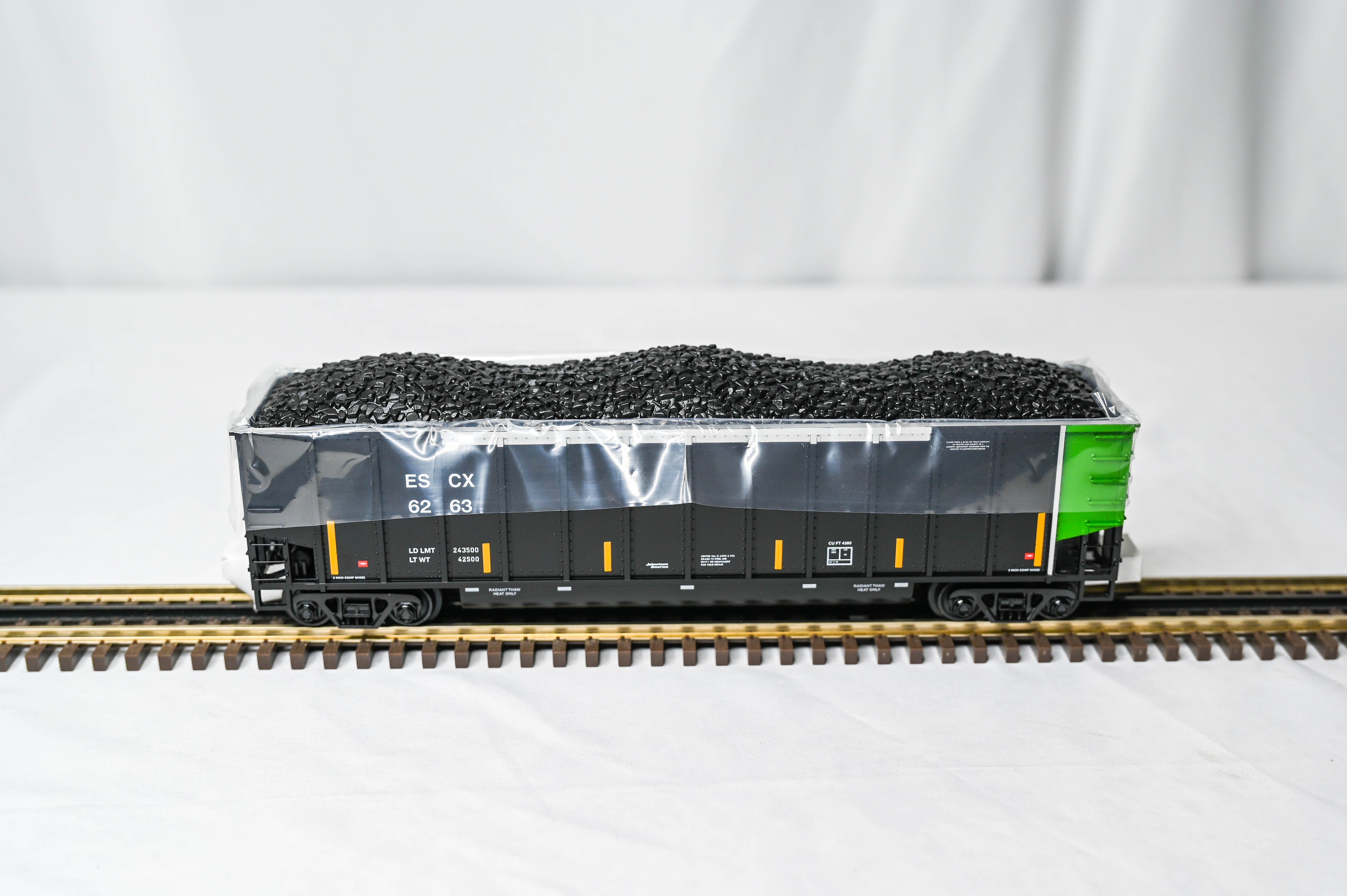Atlas O Premier First Security Bank NTL. (ESCX) Coalporter #6263 | 3-Rail | O Scale | 3003070-2