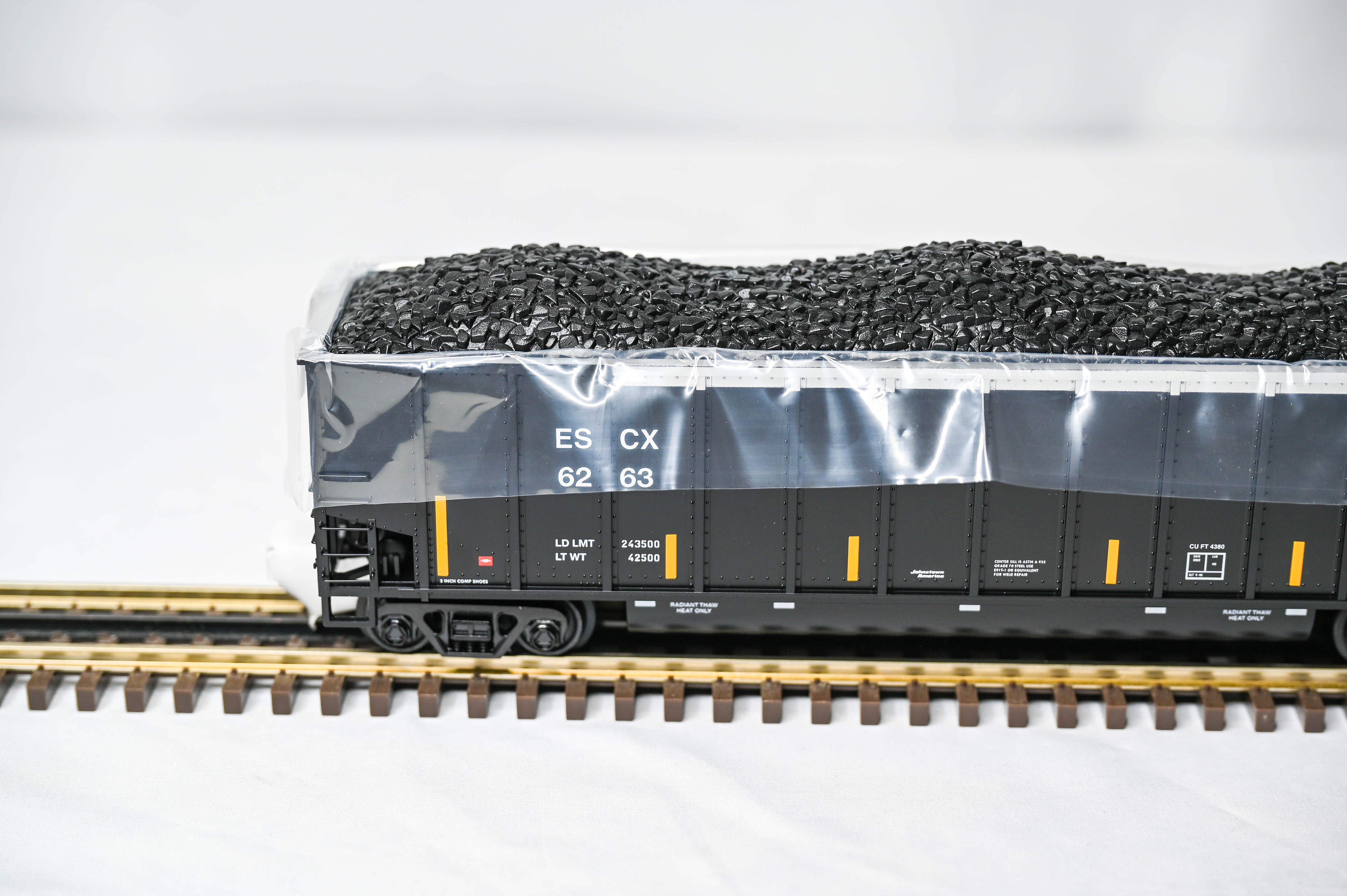 Atlas O Premier First Security Bank NTL. (ESCX) Coalporter #6263 | 3-Rail | O Scale | 3003070-2