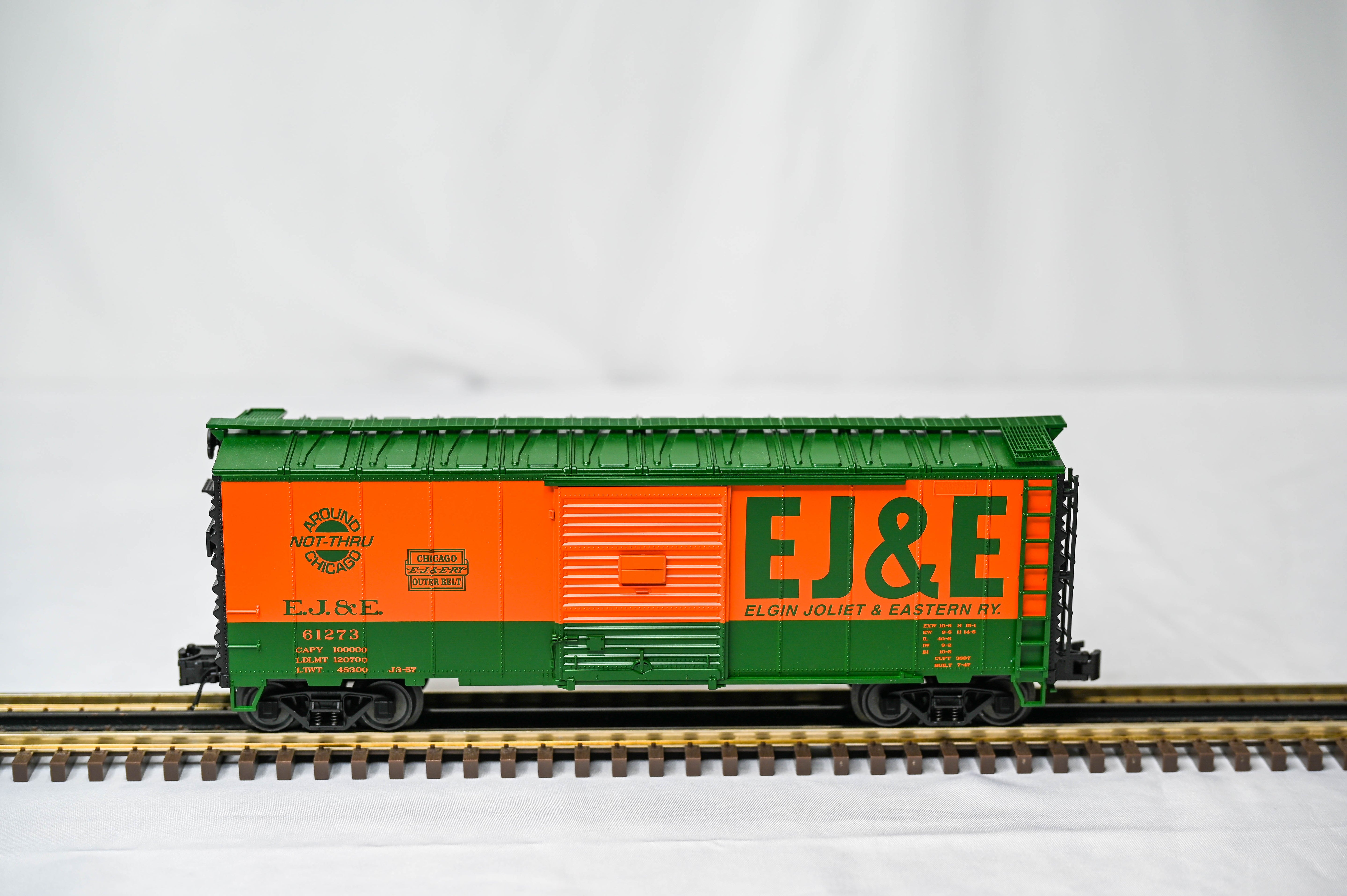 Atlas O Trainman Elgin Joliet & Eastern 40' Sliding Door Box Car #61355 | 3-Rail | O Scale | 2001244-2