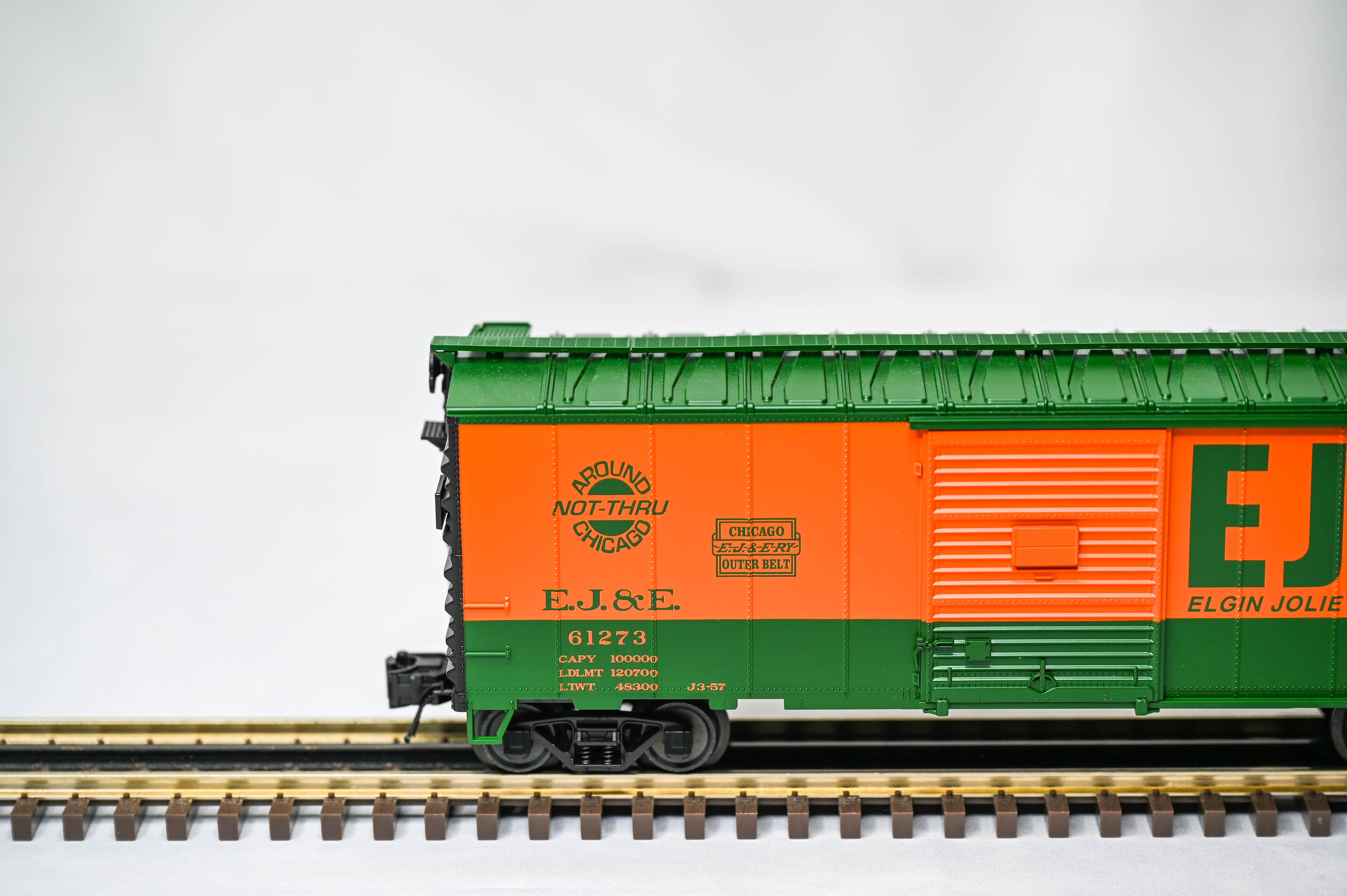 Atlas O Trainman Elgin Joliet & Eastern 40' Sliding Door Box Car #61273 | 3-Rail | O Scale | 2001244-1