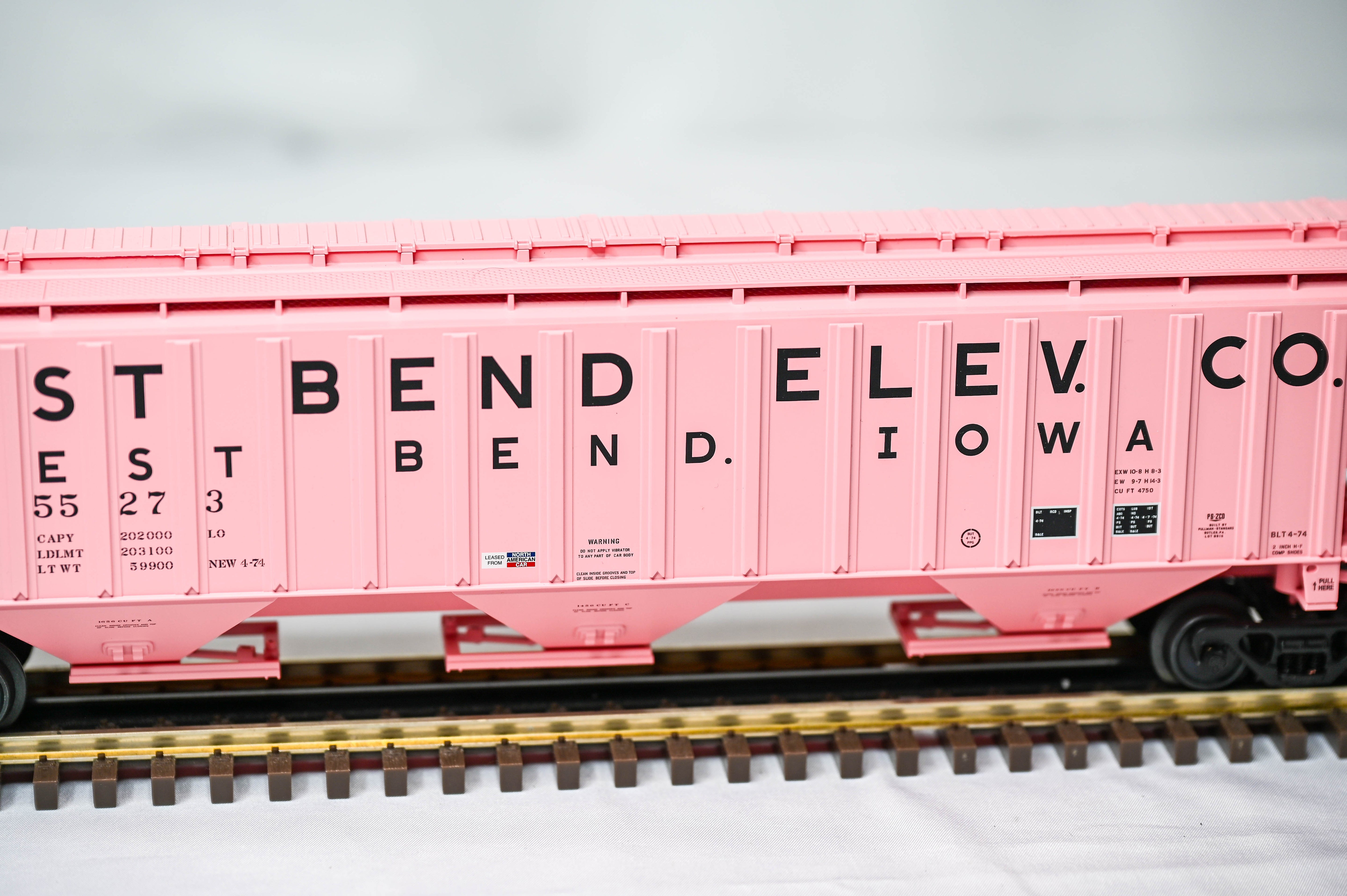 Atlas O Trainman NAHX West Bend IA TM PS4750 Covered Hopper #65273 | 3-Rail | O Scale | 2001636-4