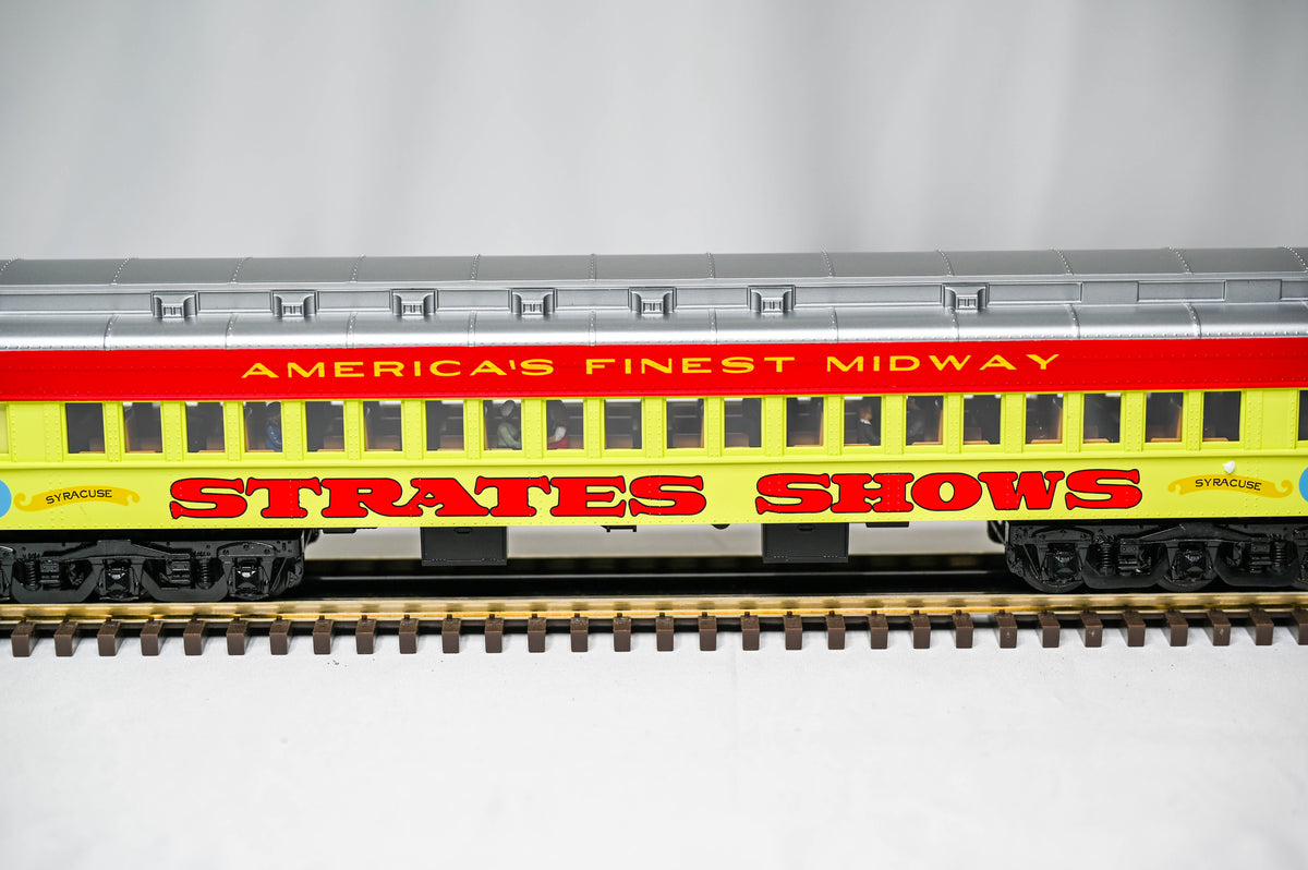 Atlas 3001772B Strates Shows Red Train Madison Heavyweight 2-Car Set | O 3-Rail