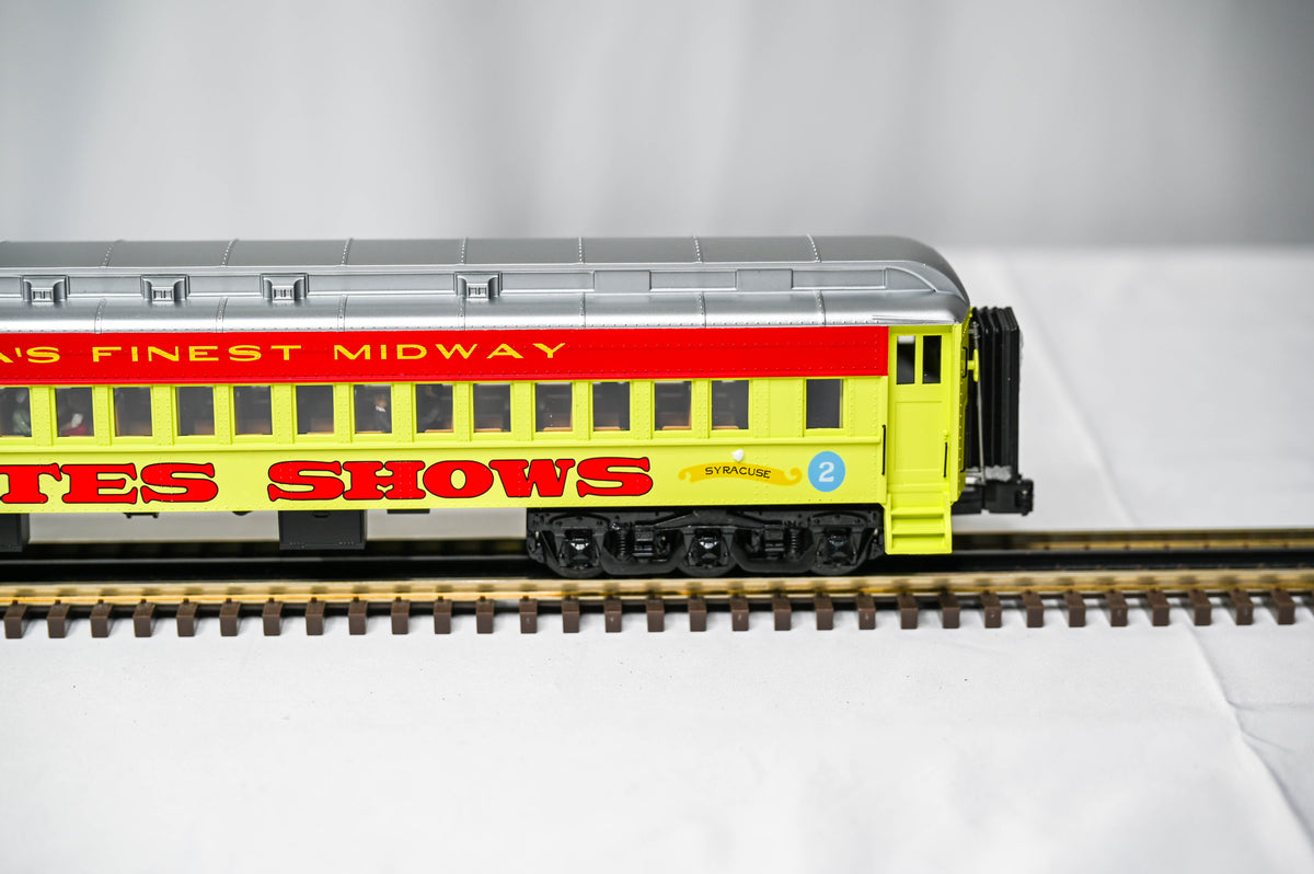 Atlas 3001772B Strates Shows Red Train Madison Heavyweight 2-Car Set | O 3-Rail