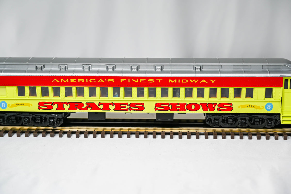 Atlas 3001772B Strates Shows Red Train Madison Heavyweight 2-Car Set | O 3-Rail